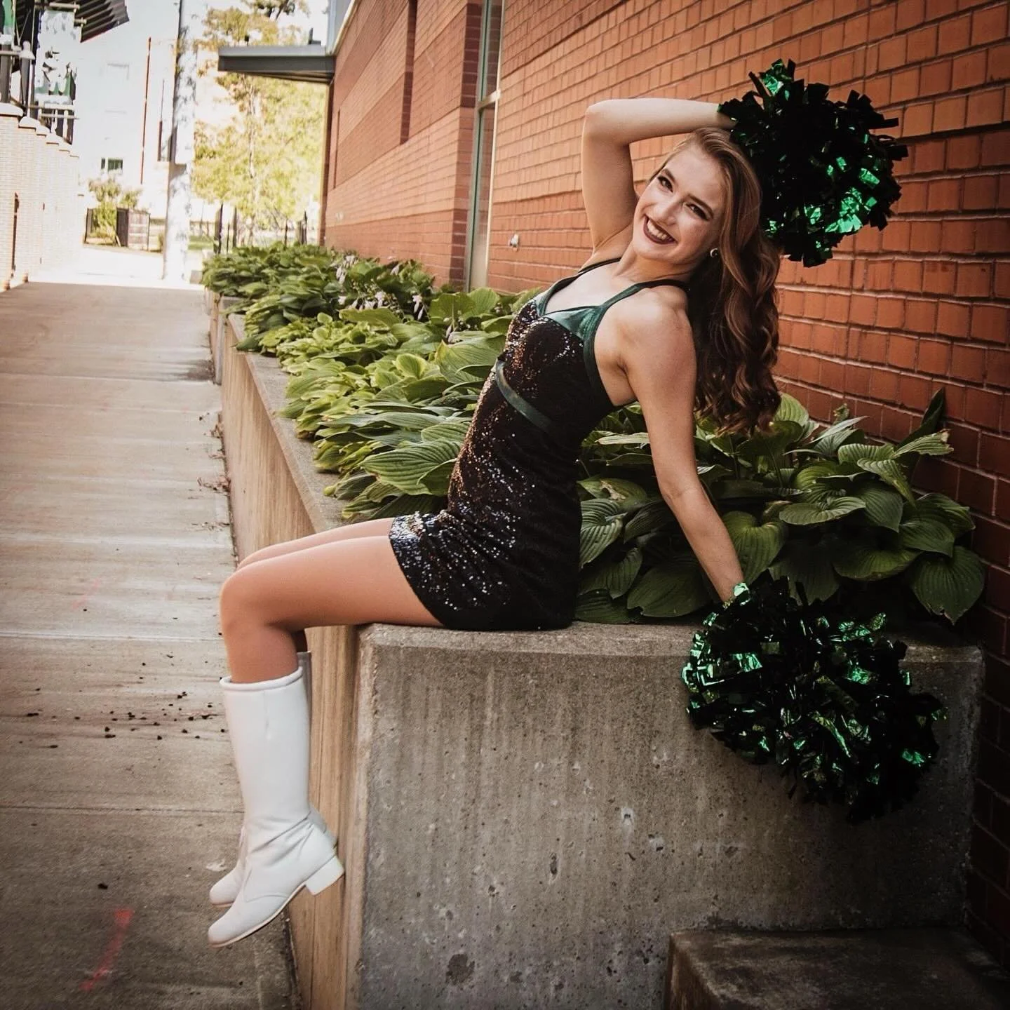 Happy @varsityspirit UDA nationals weekend to all who celebrate;) As a dancer, this is truly my Super Bowl. In honor, I thought I&rsquo;d throw it back to my time on my college dance team!! I always loved being on that nationals stage, and I now I en