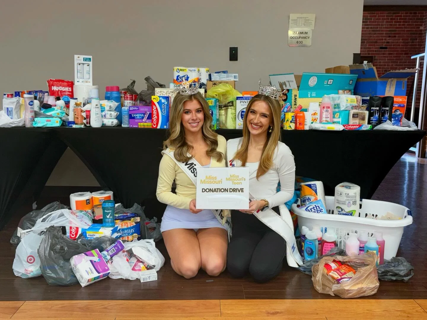 Our @themissmissouriorg titleholders SHOWED OUT for the @ywcastl!! Greta and I encouraged every local titleholder to bring a donation item that will go to the YWCA Metro St. Louis clients who are seeking services to escape their domestic/sexual viole