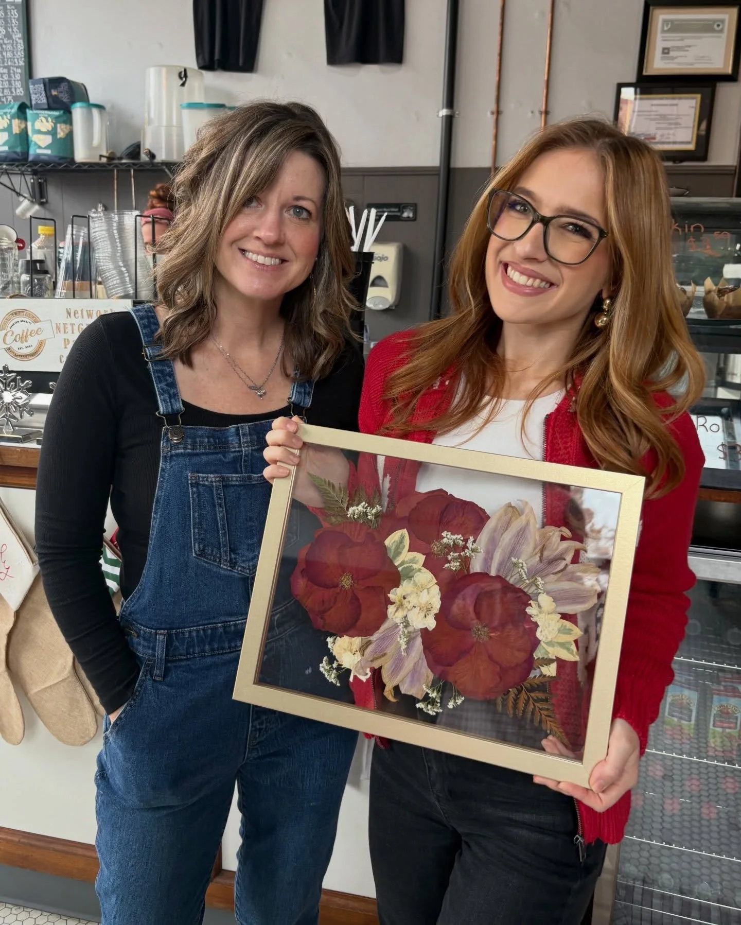 Thank you Meagan (@wildbloomartcompany) for pressing my Miss Missouri bouquet into this beautiful frame! I&rsquo;m so thankful to have this keepsake and reminder of that incredible crowing moment. ❤️

Because this was so special to me, I am excited t