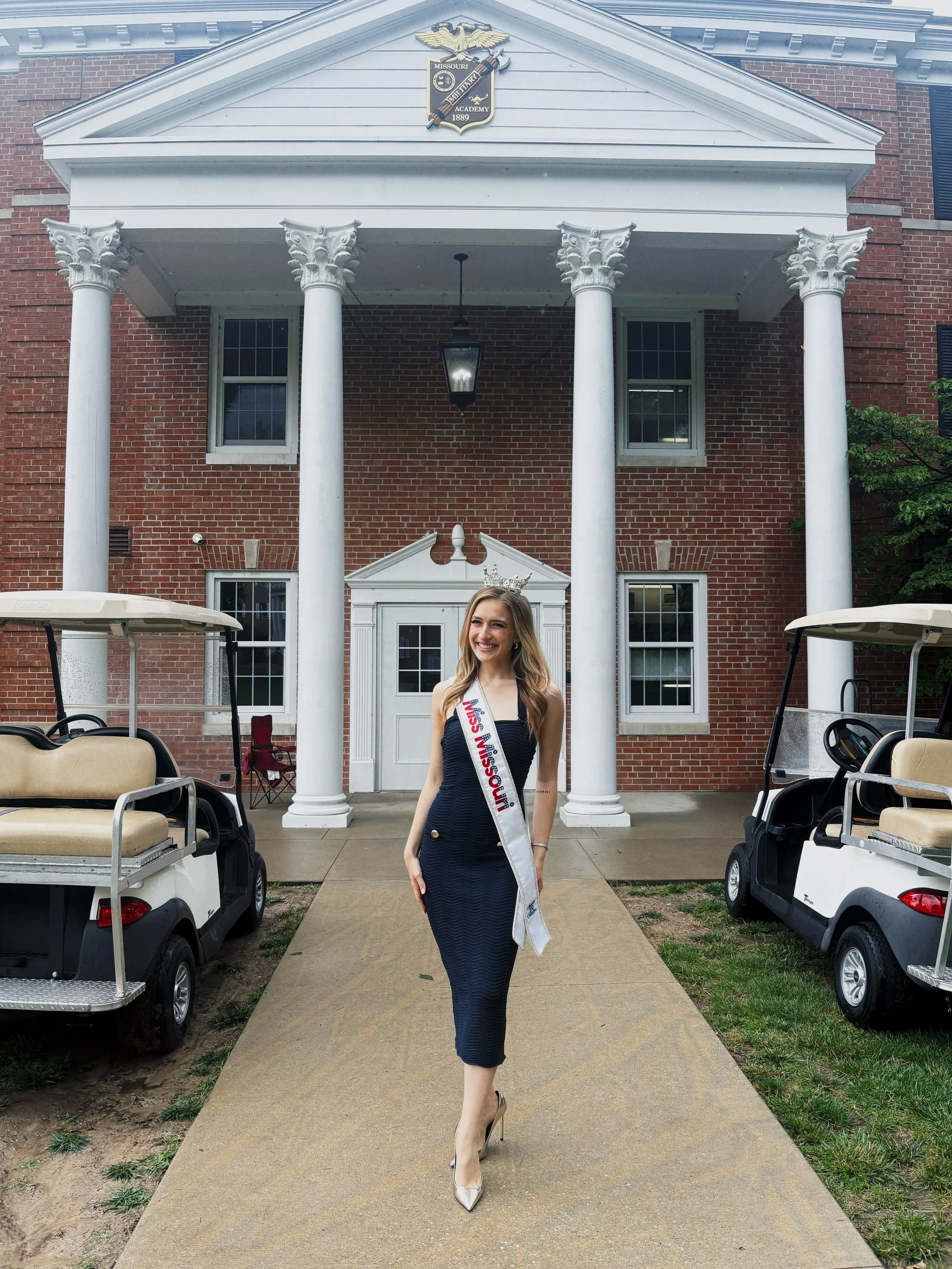 let&rsquo;s do it one more time ❤️

All moved in for my last Miss Missouri week ever. I am so excited to have all of the girls back together and watch as the experience for each of them unfolds. I know whoever leaves this Saturday with the crown on t