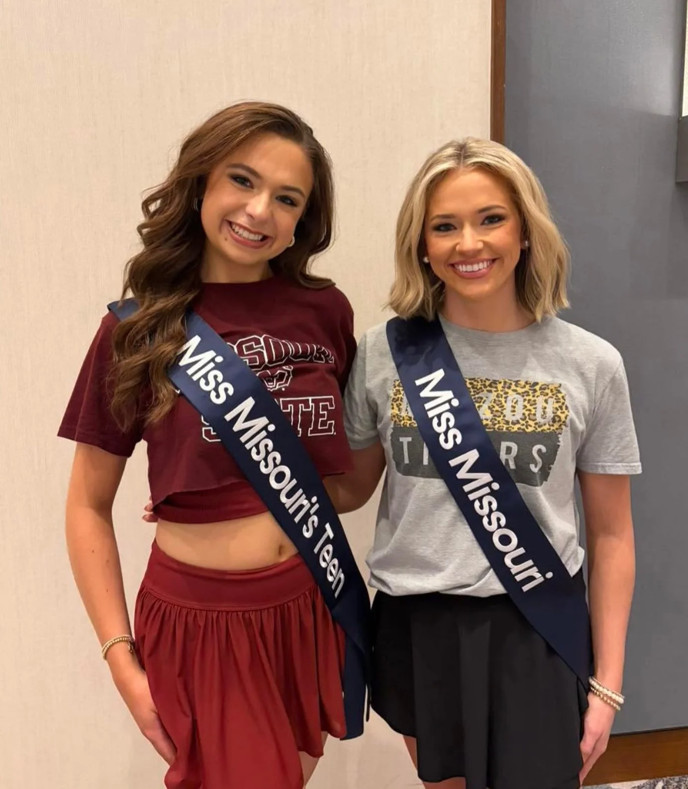 No rivalries here! Night one of rehearsals ✔️

Big day for our girls tomorrow! Tabi has her interview at 11:14 EST, and Anna at 1:47 EST. They are SO ready!! Send them all the love tomorrow 💓💞

#MissAmerica #MissAmericasTeen #MissMissouri #MissMiss