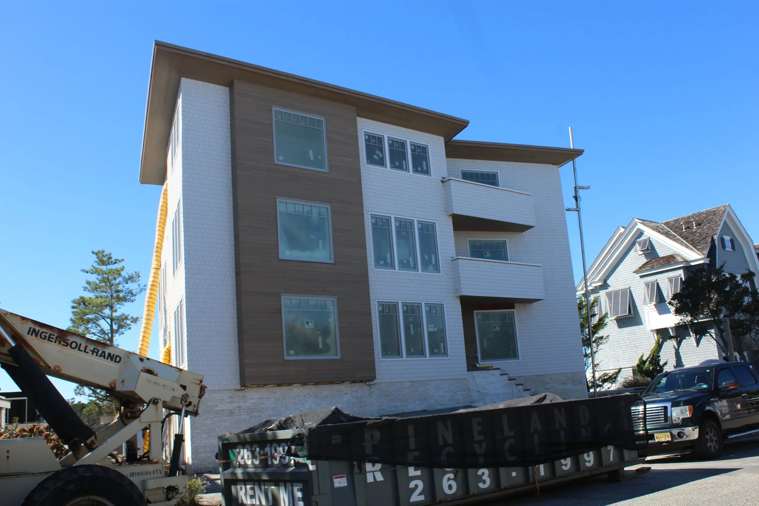 484 Seventh Street, Avalon