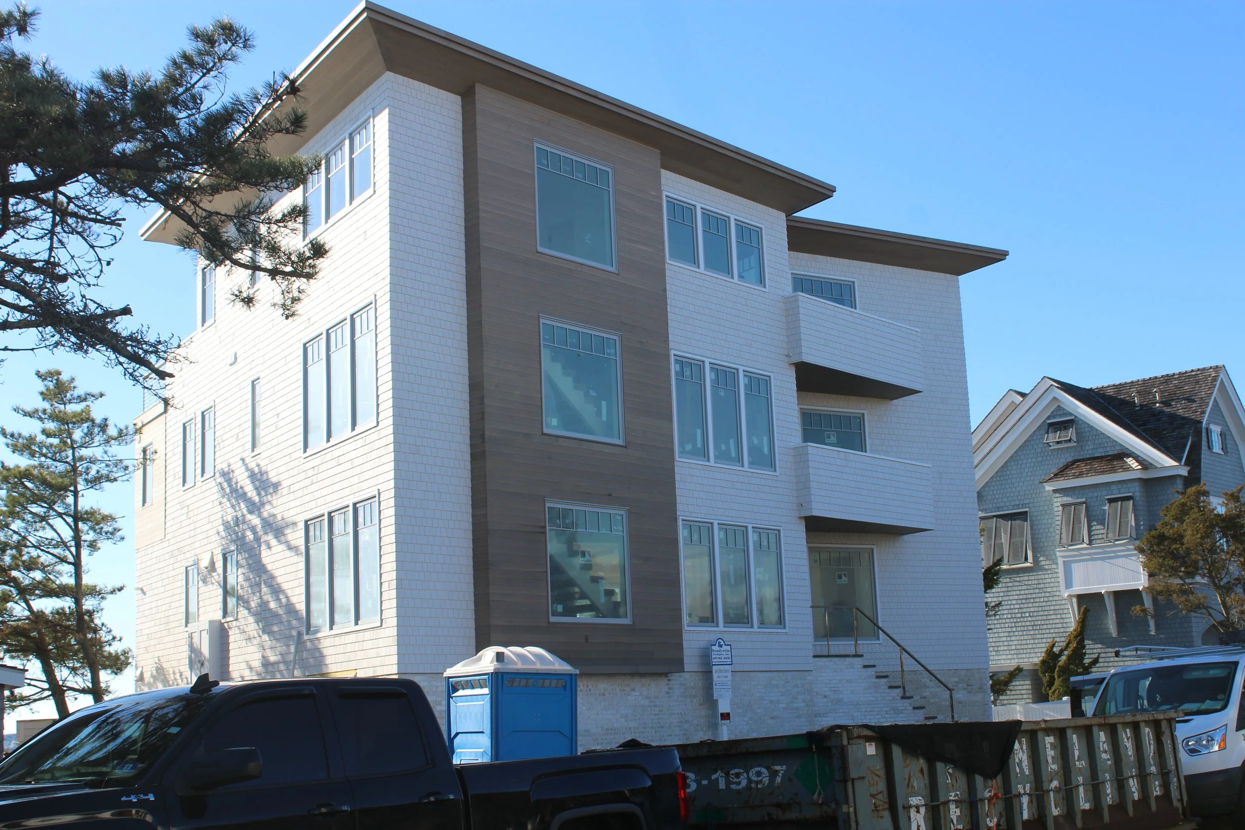 484 Seventh Street, Avalon