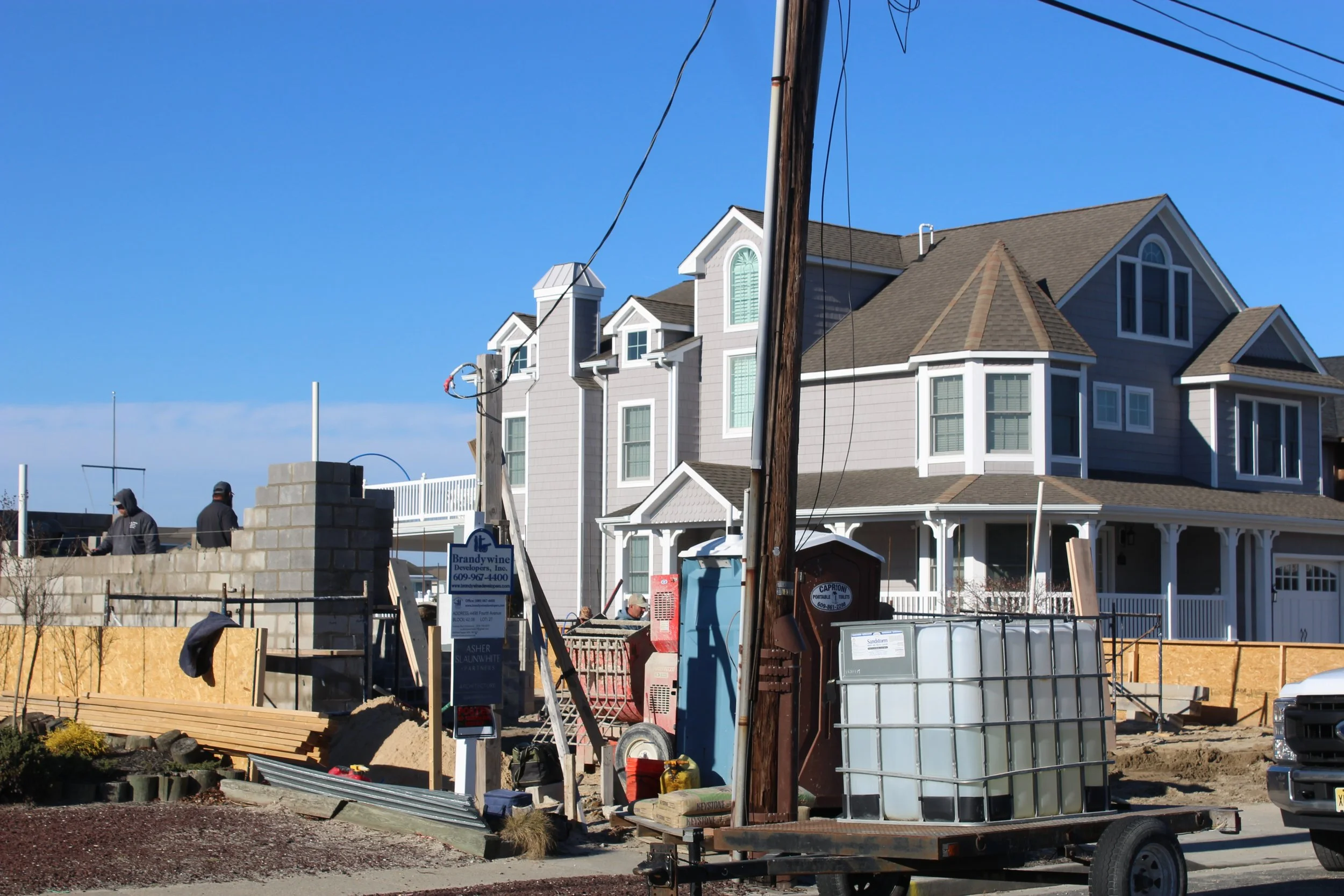 4498 Fourth Avenue, Avalon