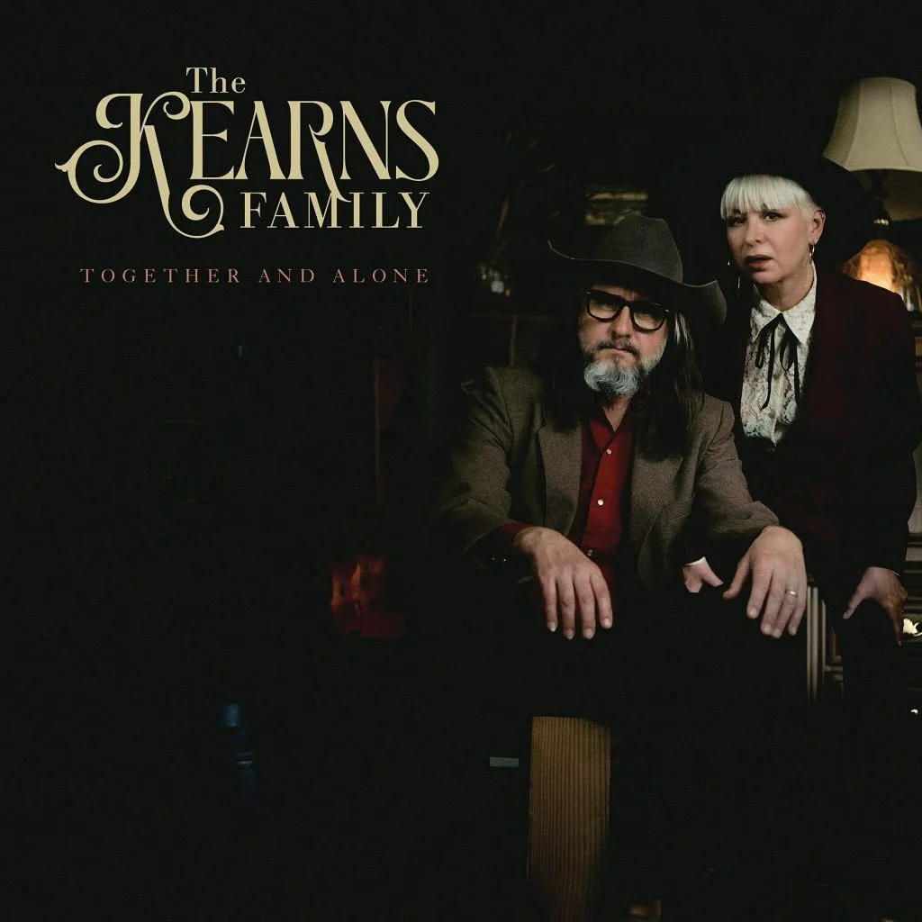 New Album coming from @thekearnsfamilyband @pktroubadour and @suzastardust here is an early review from Rebel Extravaganza 
.
.
.
.
&lsquo;The Dust&rsquo; immediately resonates, bell-clear and crystalline despite its title, Susan Kearns&rsquo; uprigh