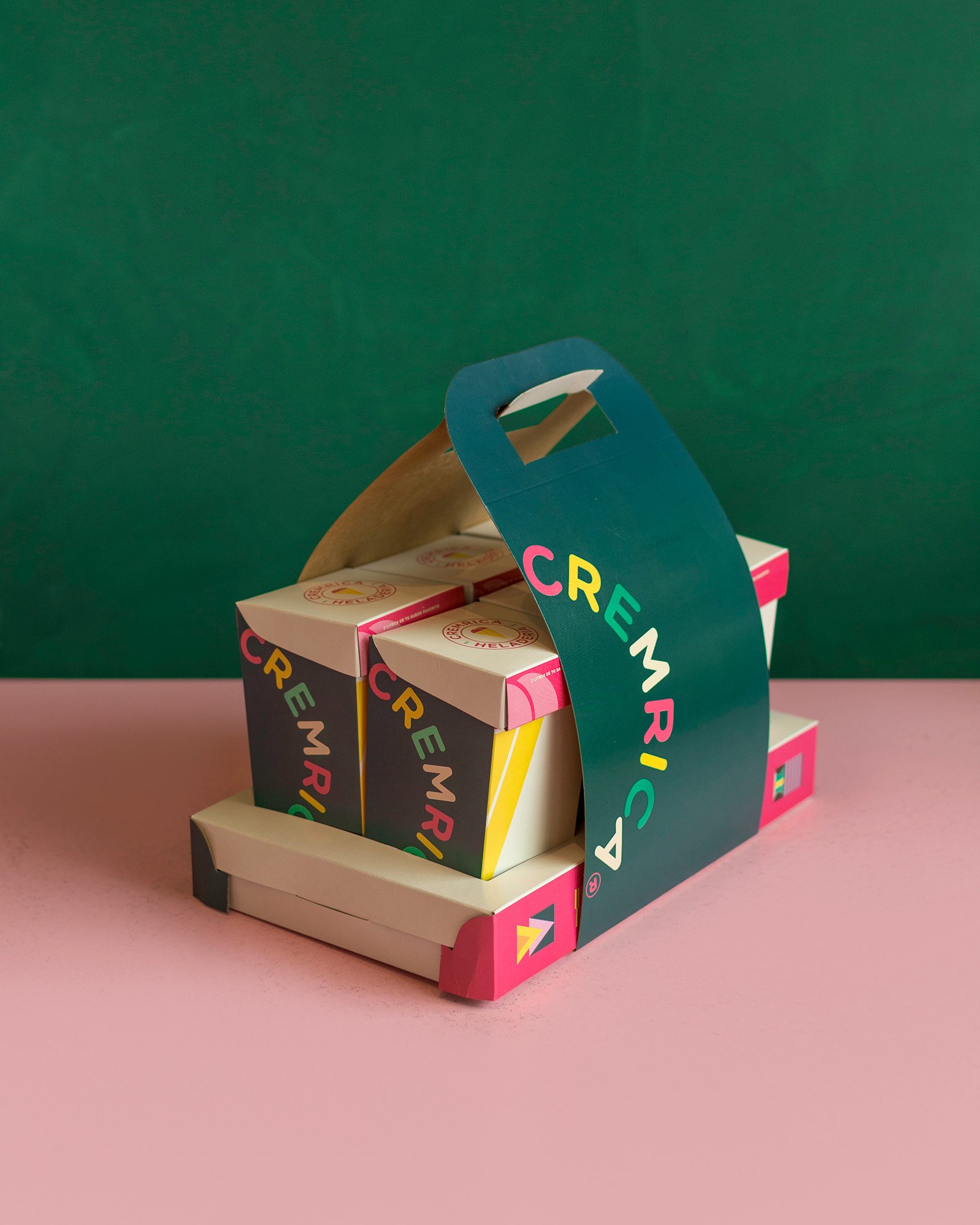 Six pack de cajas de 0,6 litros