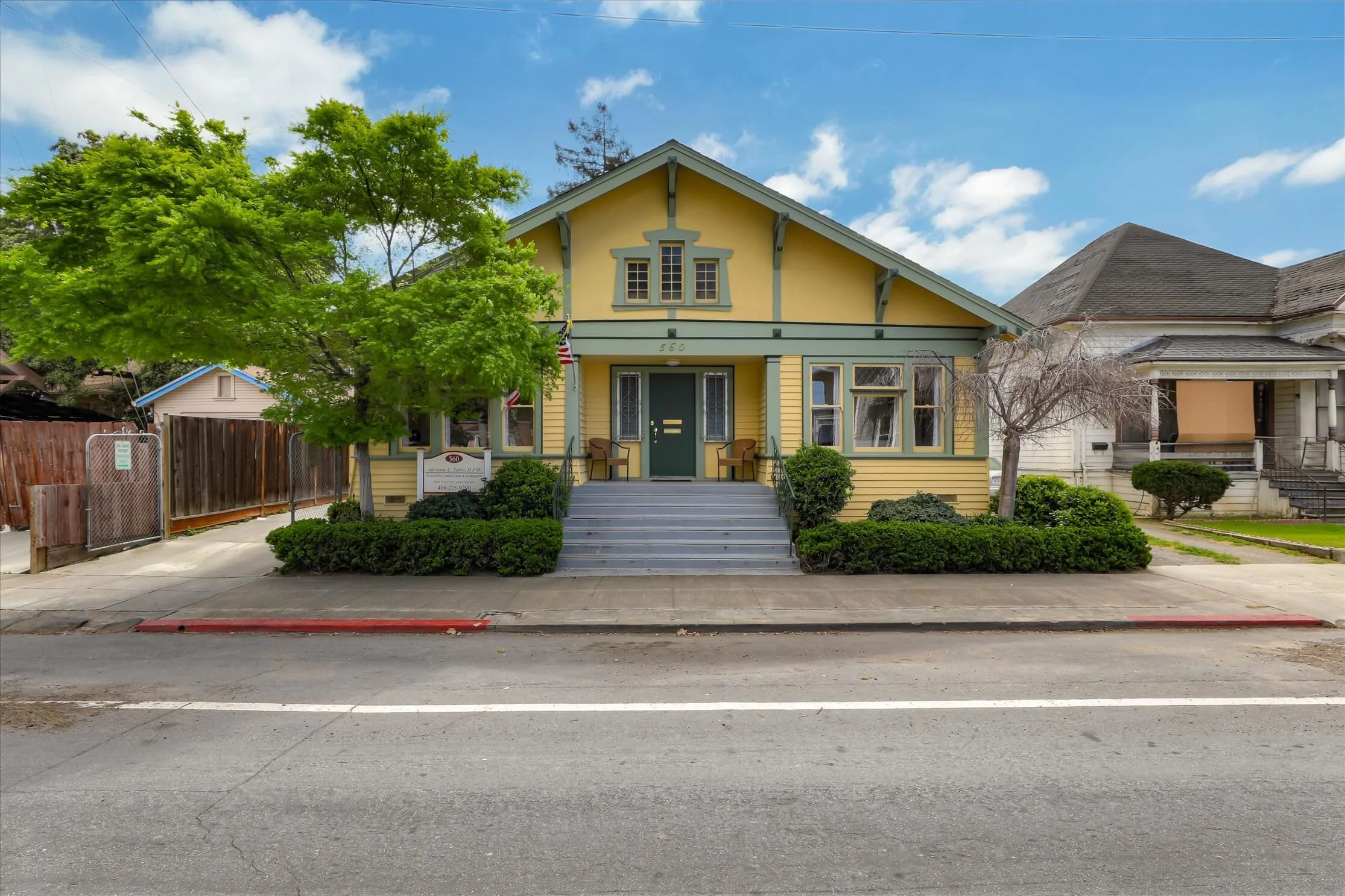 560 E St John.jpg
