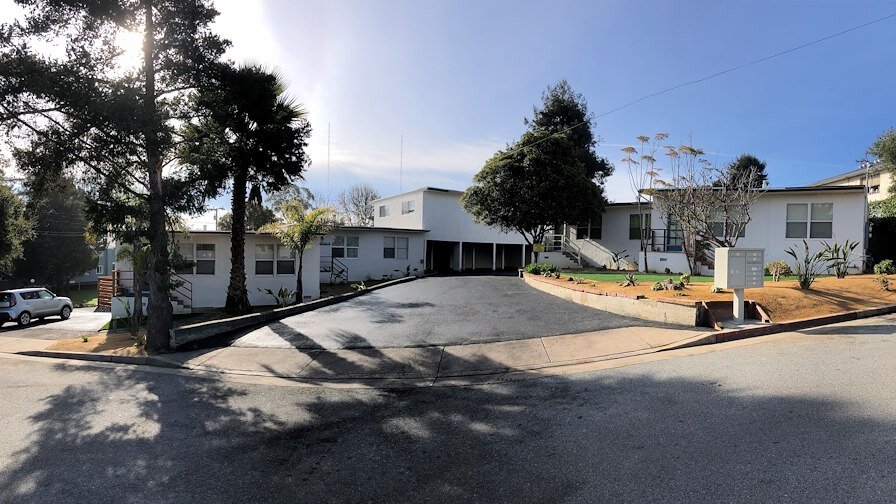 Monarch Court Apartments