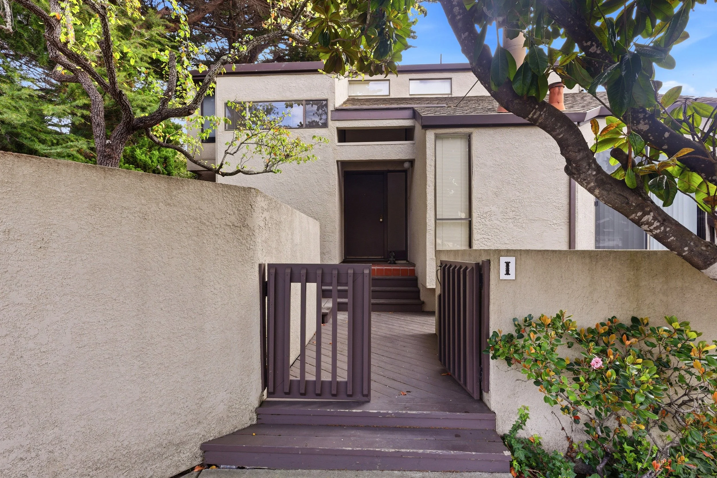 005_F8_2001 Parrott Dr.jpg