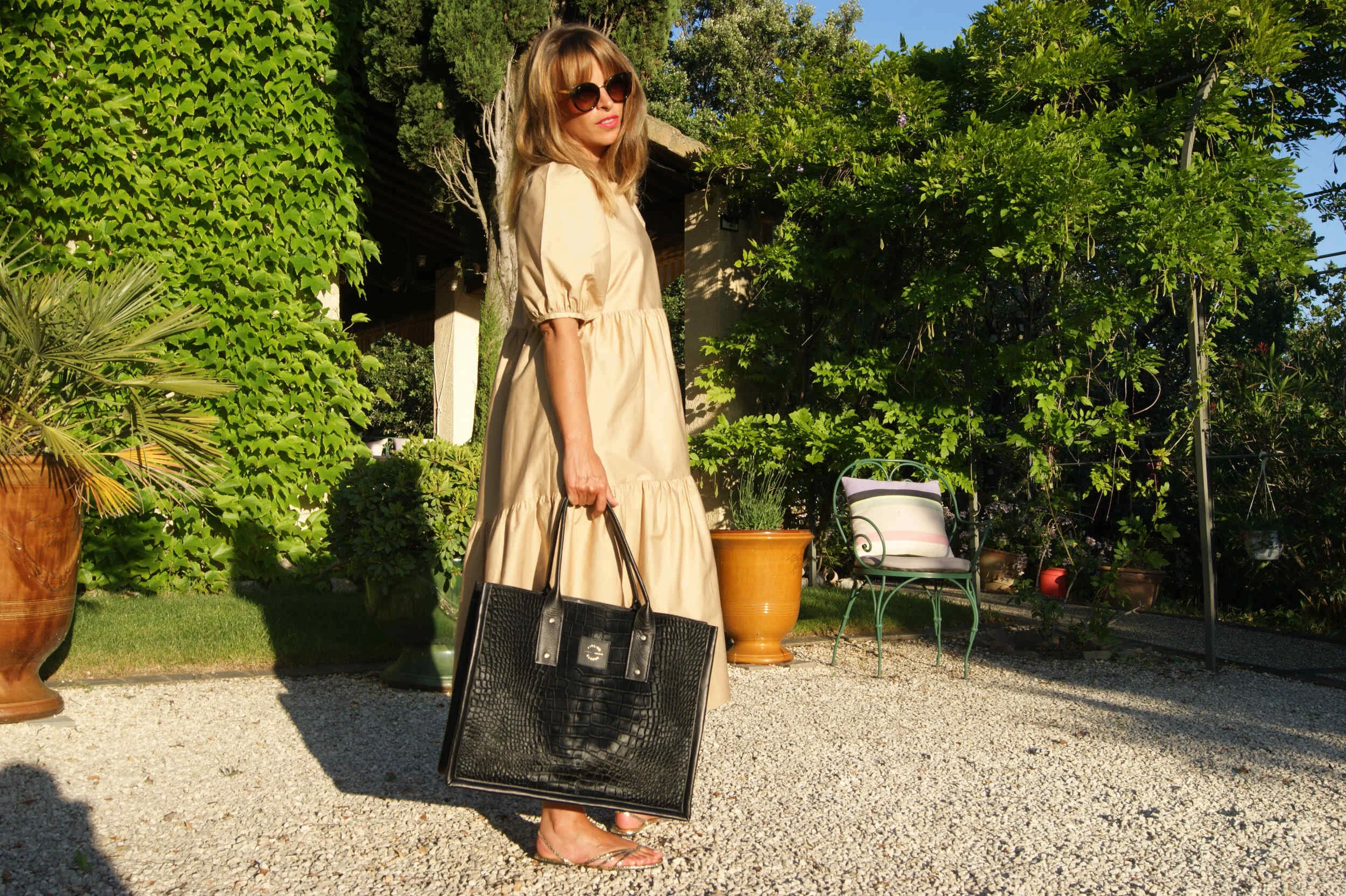 grand cabas cuir noir à poils ras embossé croco porté main