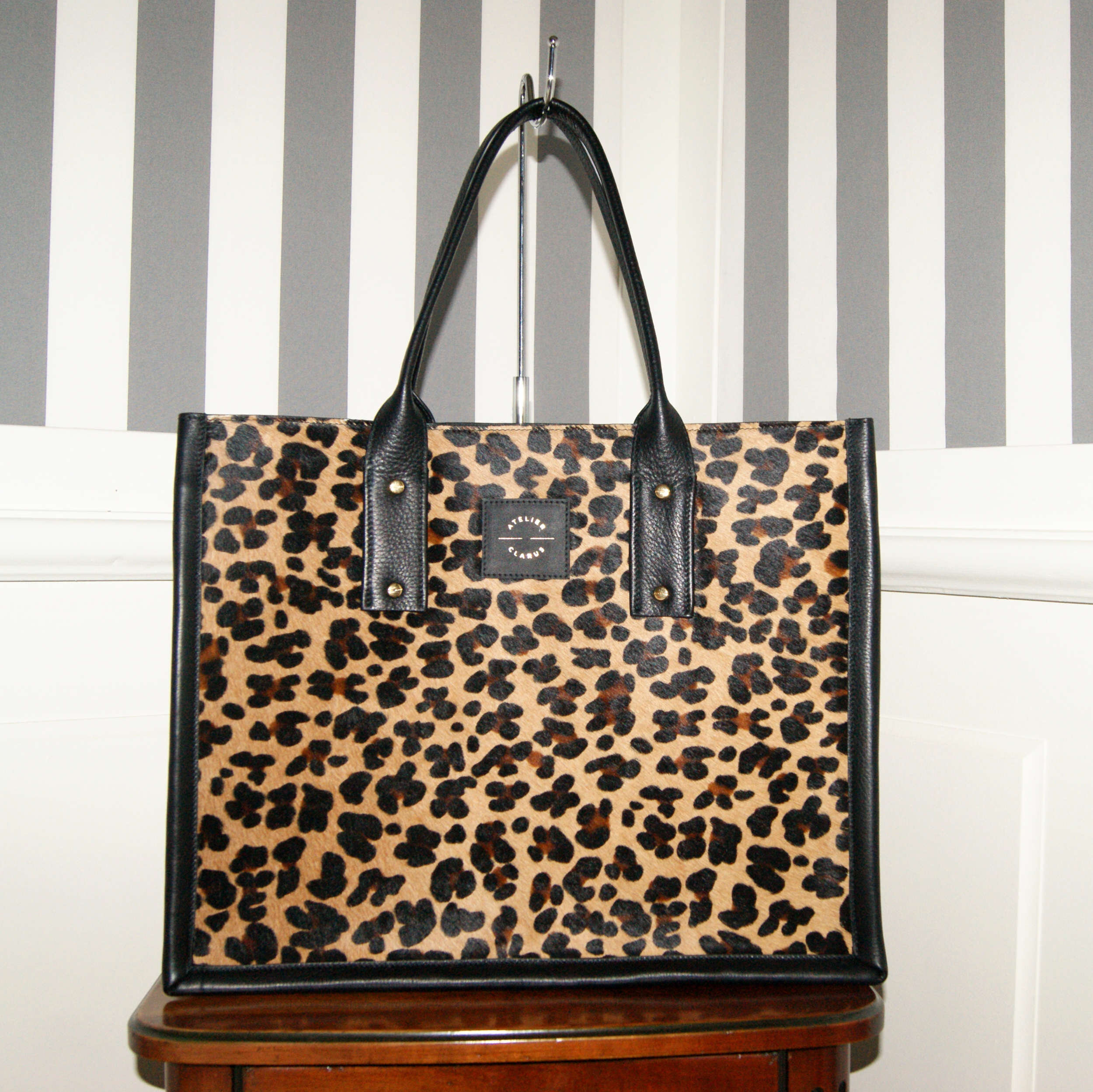 Très beau sac cabas en toile de lin léopard Donna Borse Bagagli e valigie 