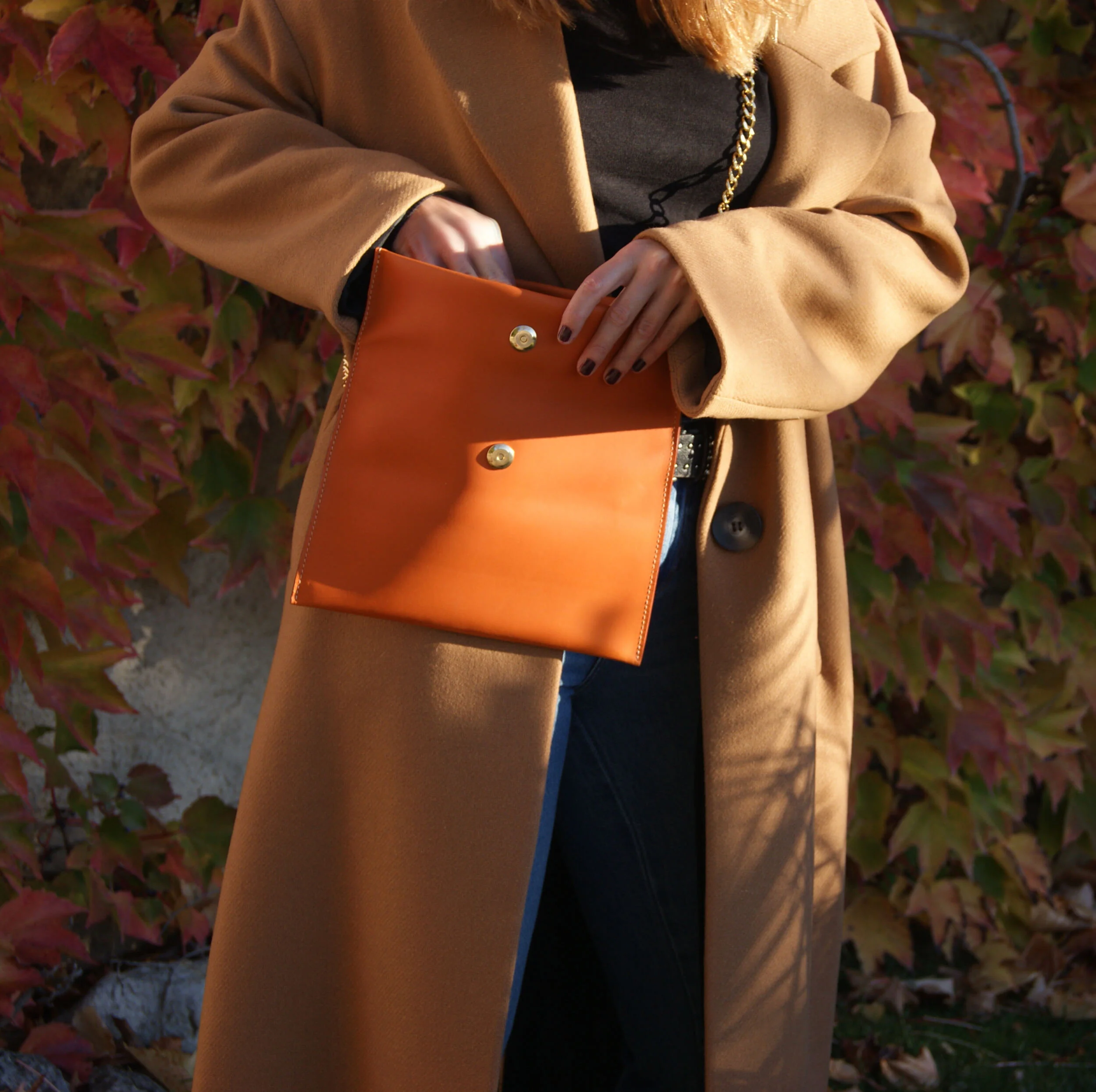 Sac Pochette Signature avec chaîne dorée cuir gold