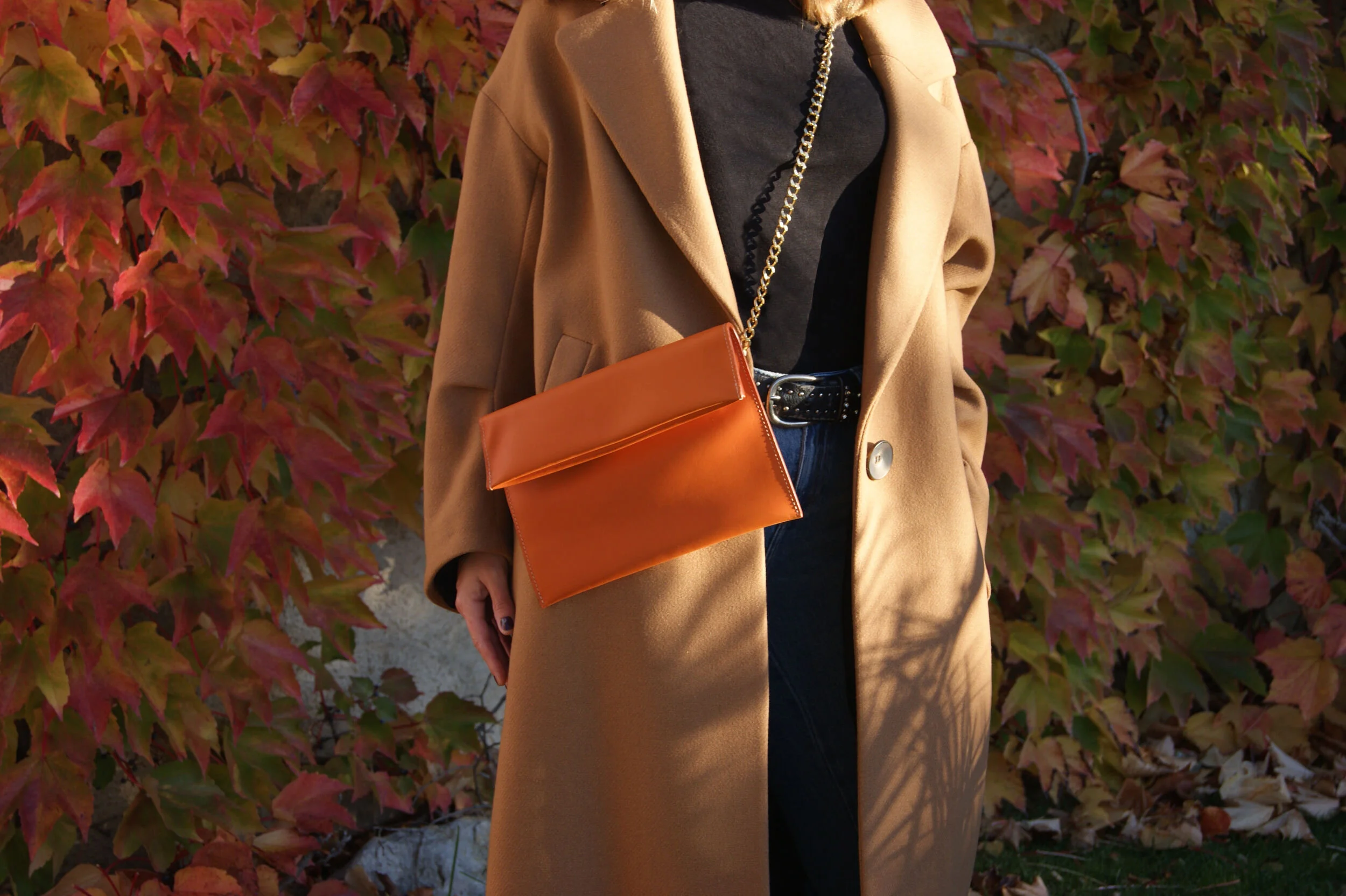 Sac Pochette "Signature"  avec chaîne dorée - cuir gold