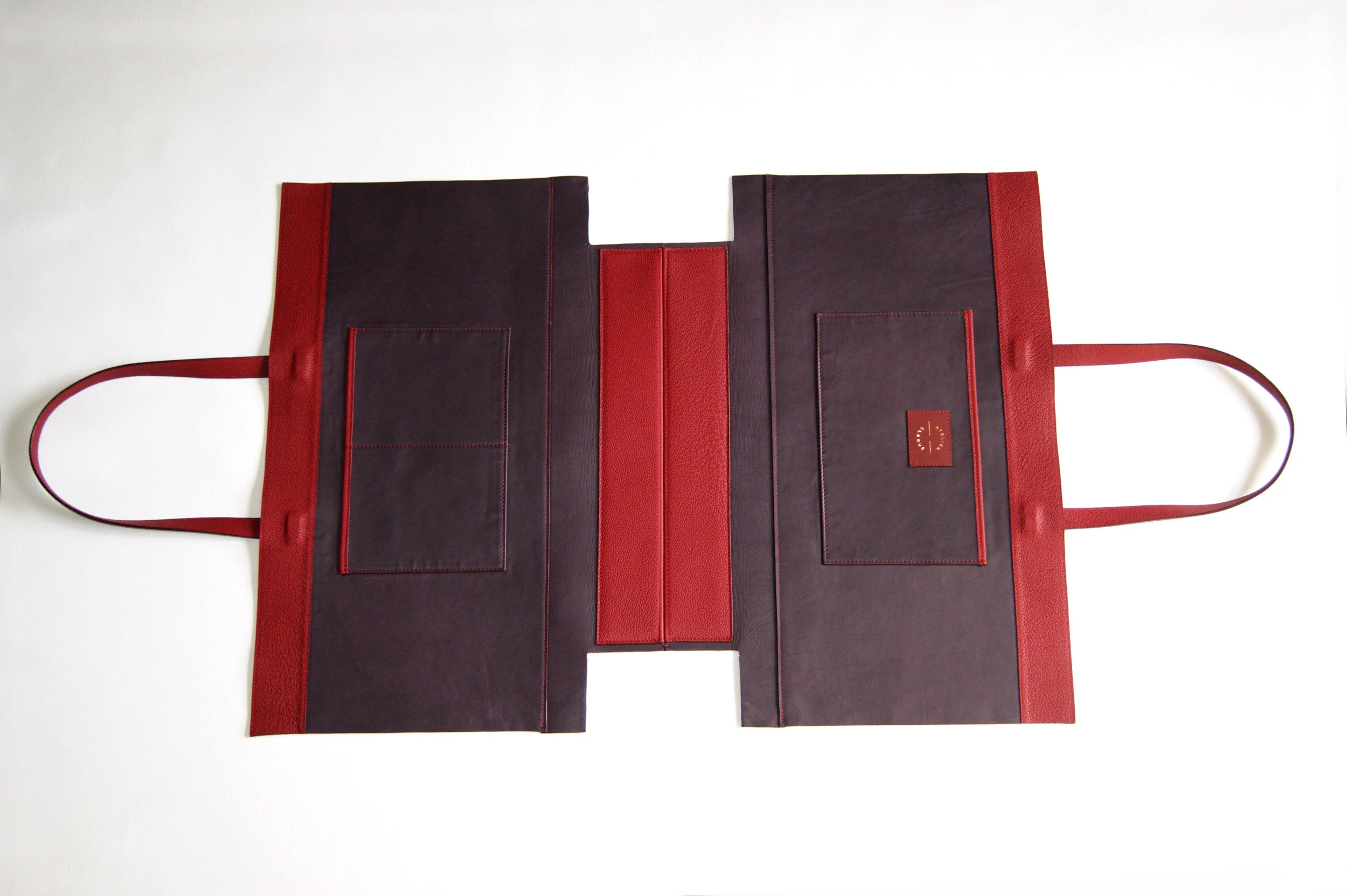 Création française sac sur mesure grand cabas cuir grainé bordeaux détail fabrication intérieur