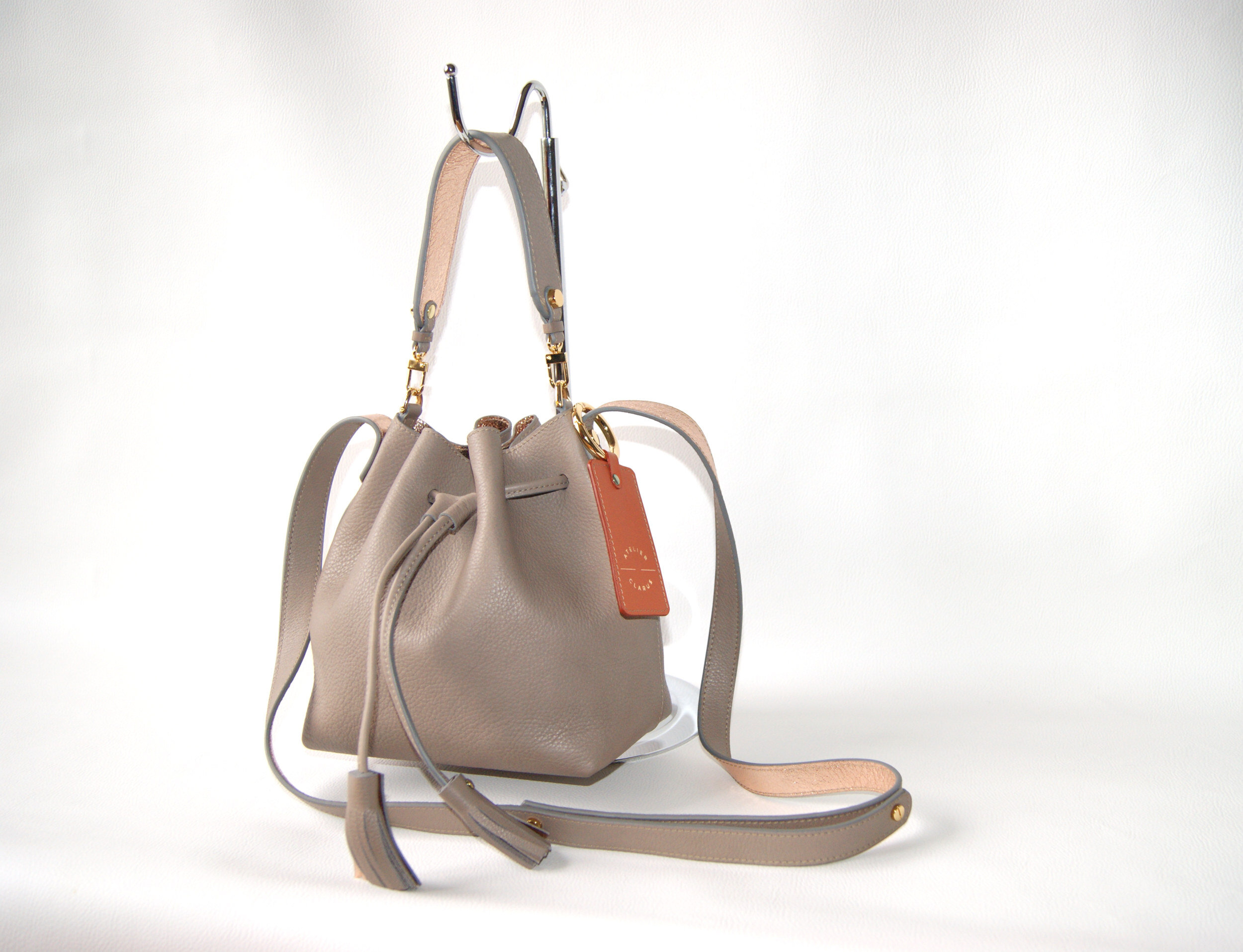 Sur mesure une poignée ajoutée au modèle sac "Mini Seau"