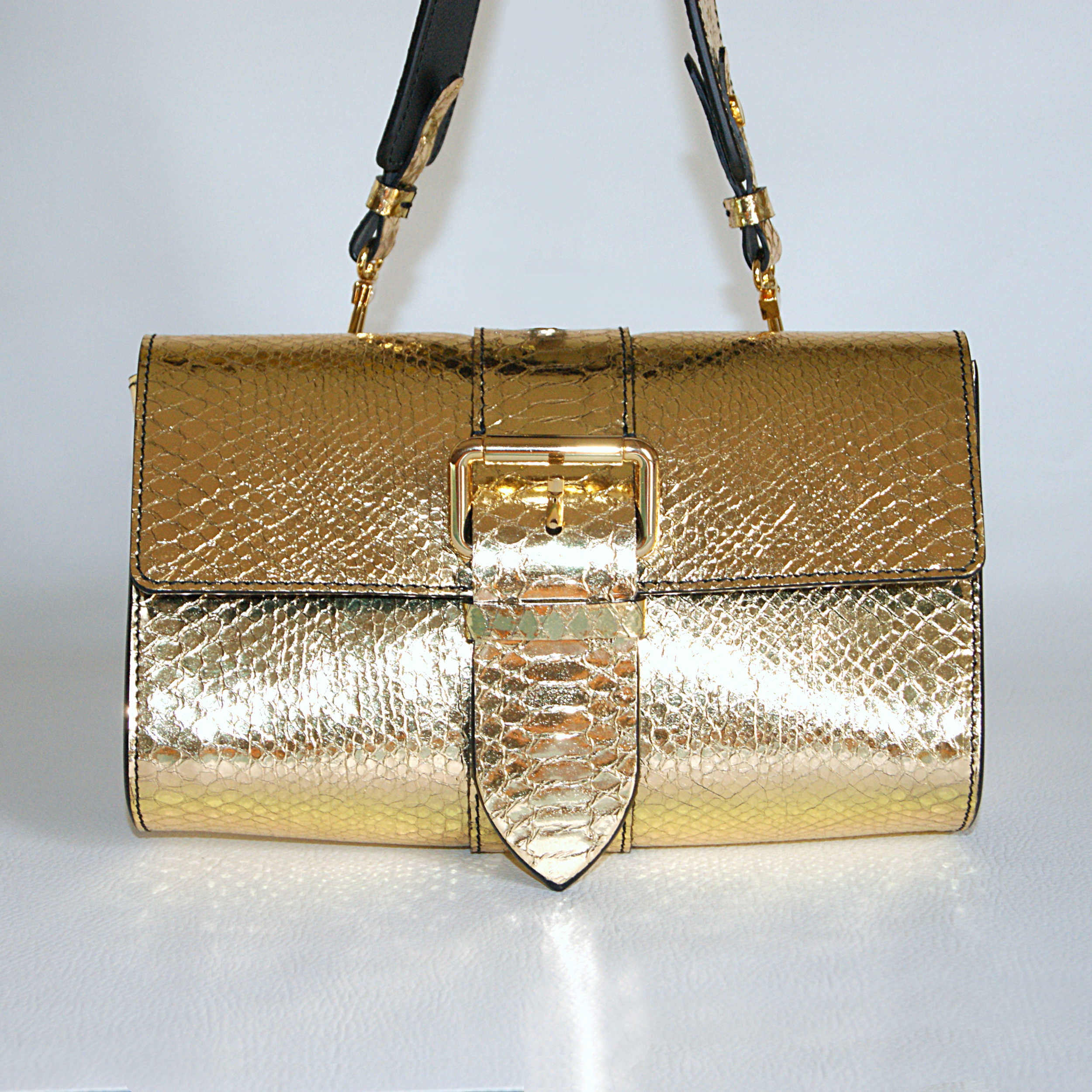 atelier-clarus-maroquinerie-sac-le-tout-mini-dore-python-5.JPG