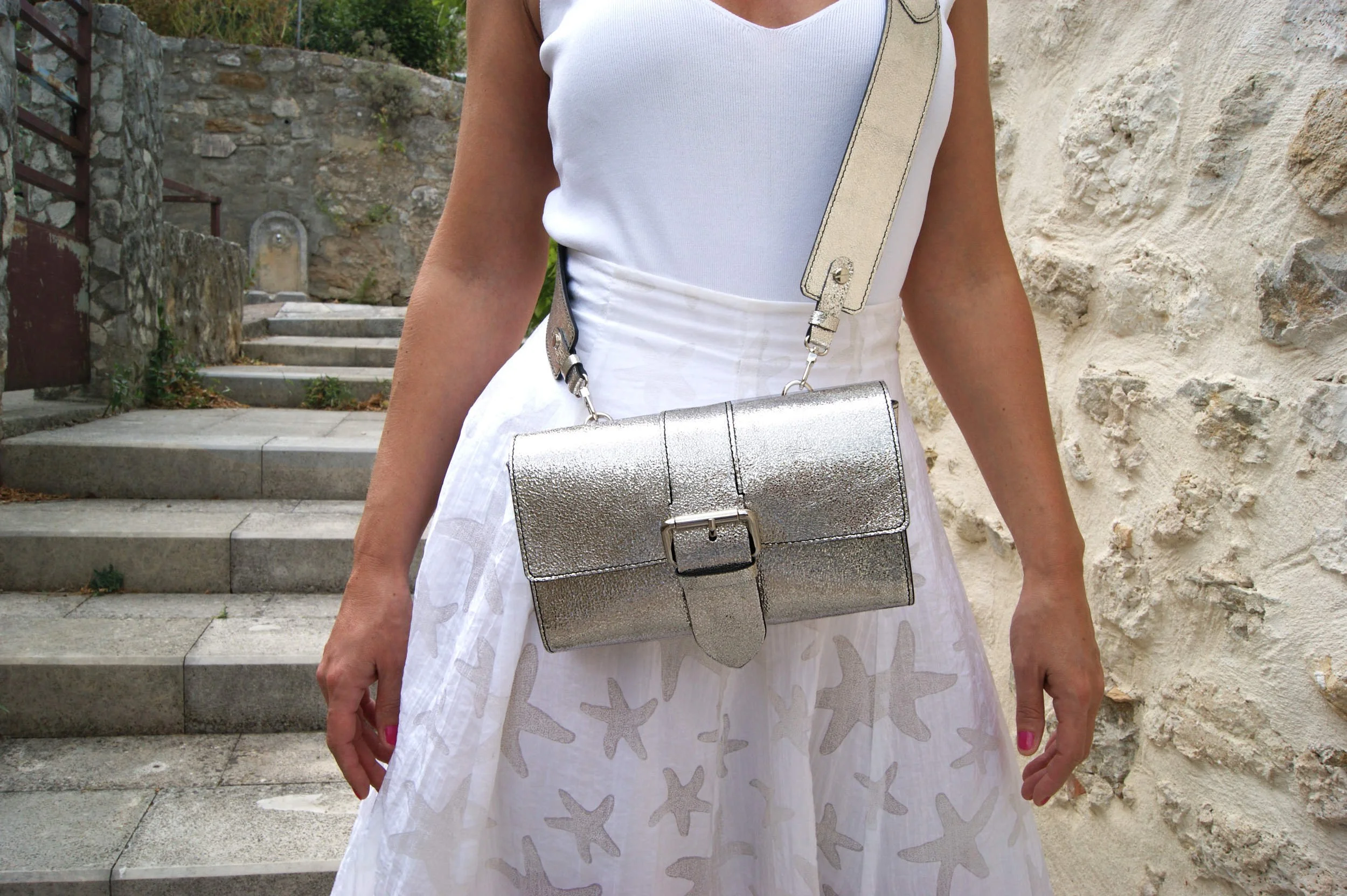 Sac "Tout Mini" Cuir métallisé craquelin argent modèle medium