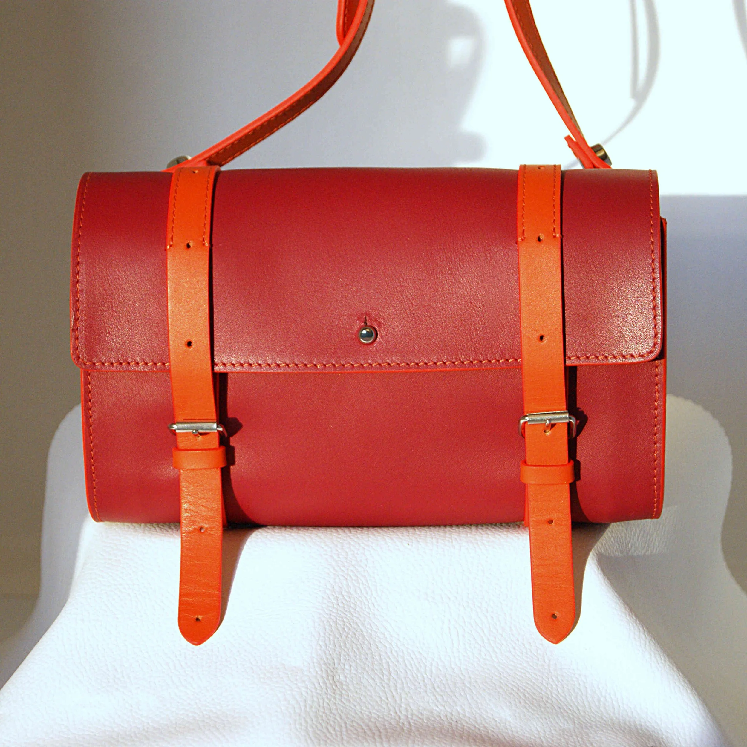 Sur mesure sac "Artisan" Cuir lisse fuchsia et orange