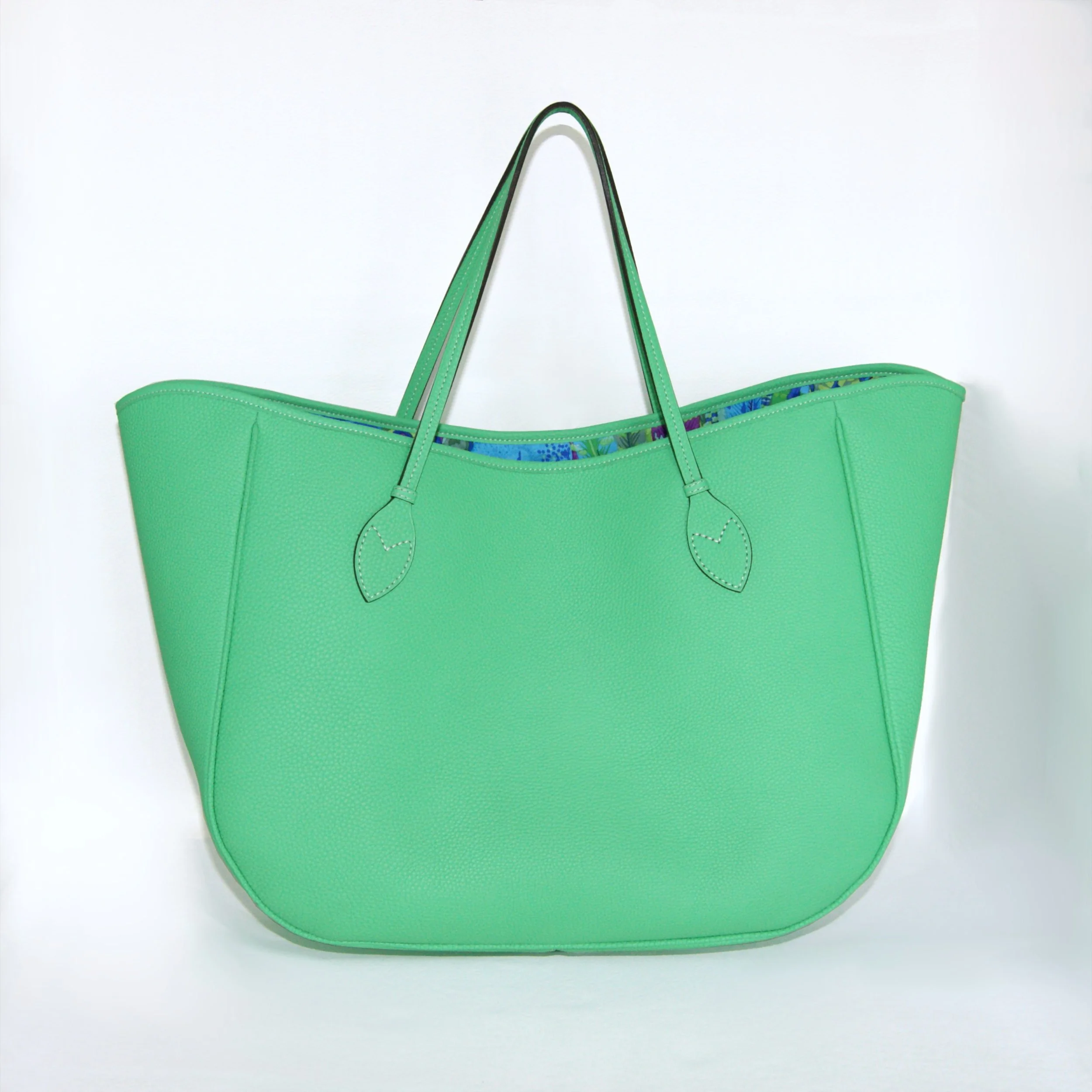 atelier-clarus-sac-papillon-vert-vue-face.JPG