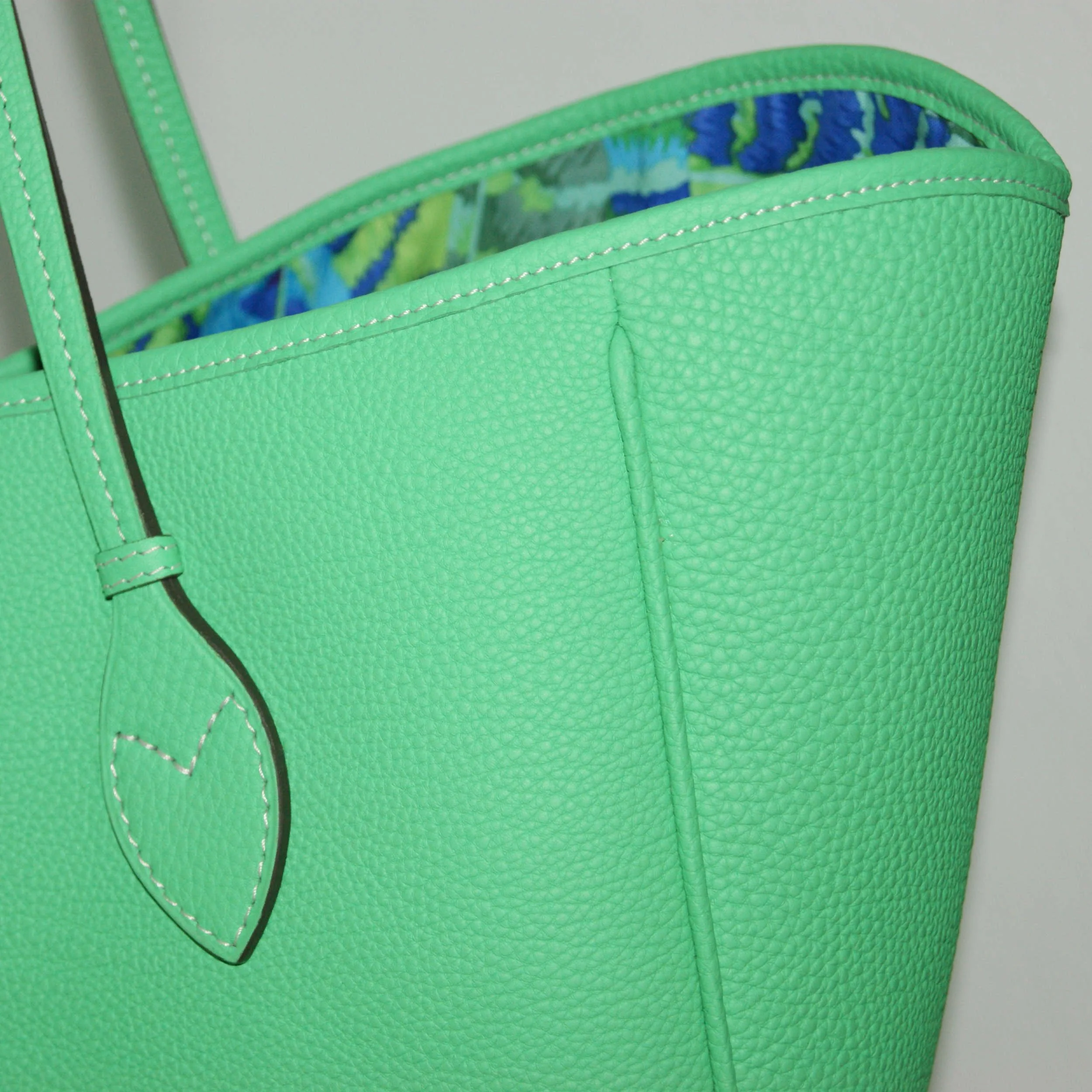atelier-clarus-sac-papillon-vert-detail-passepoil.JPG