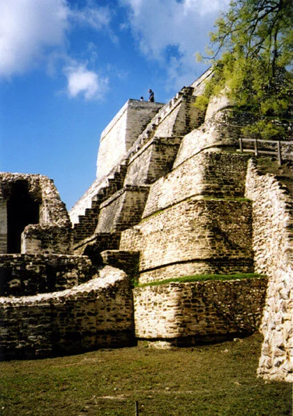 Altun Ha Temple (6).jpg