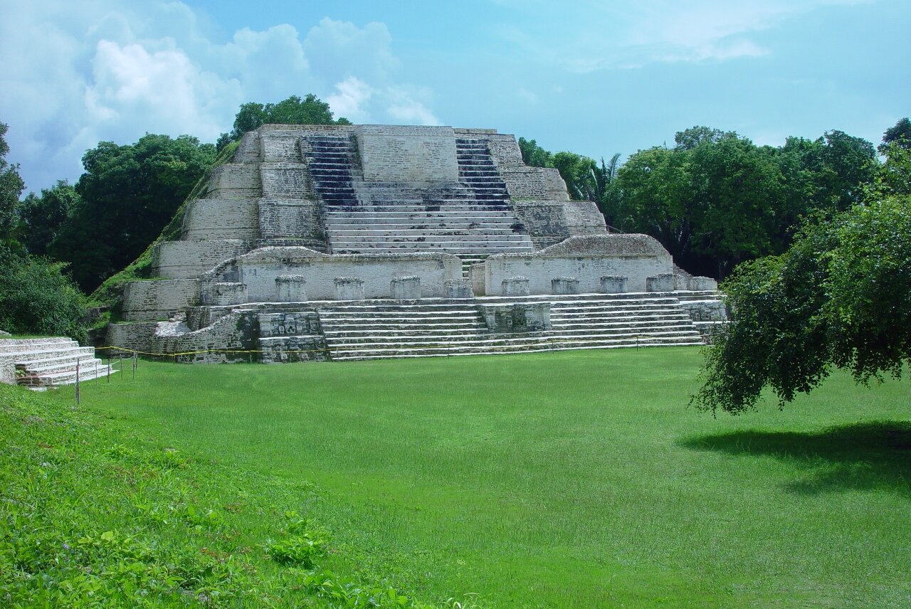 Altun Ha Temple (1).jpg