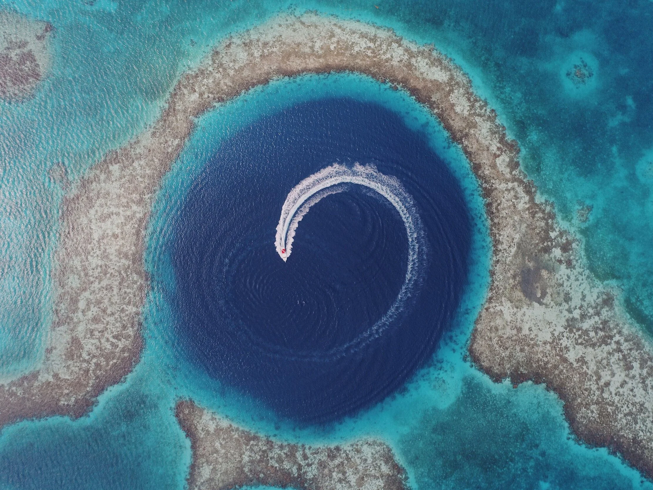 Belize Blue hole.jpg