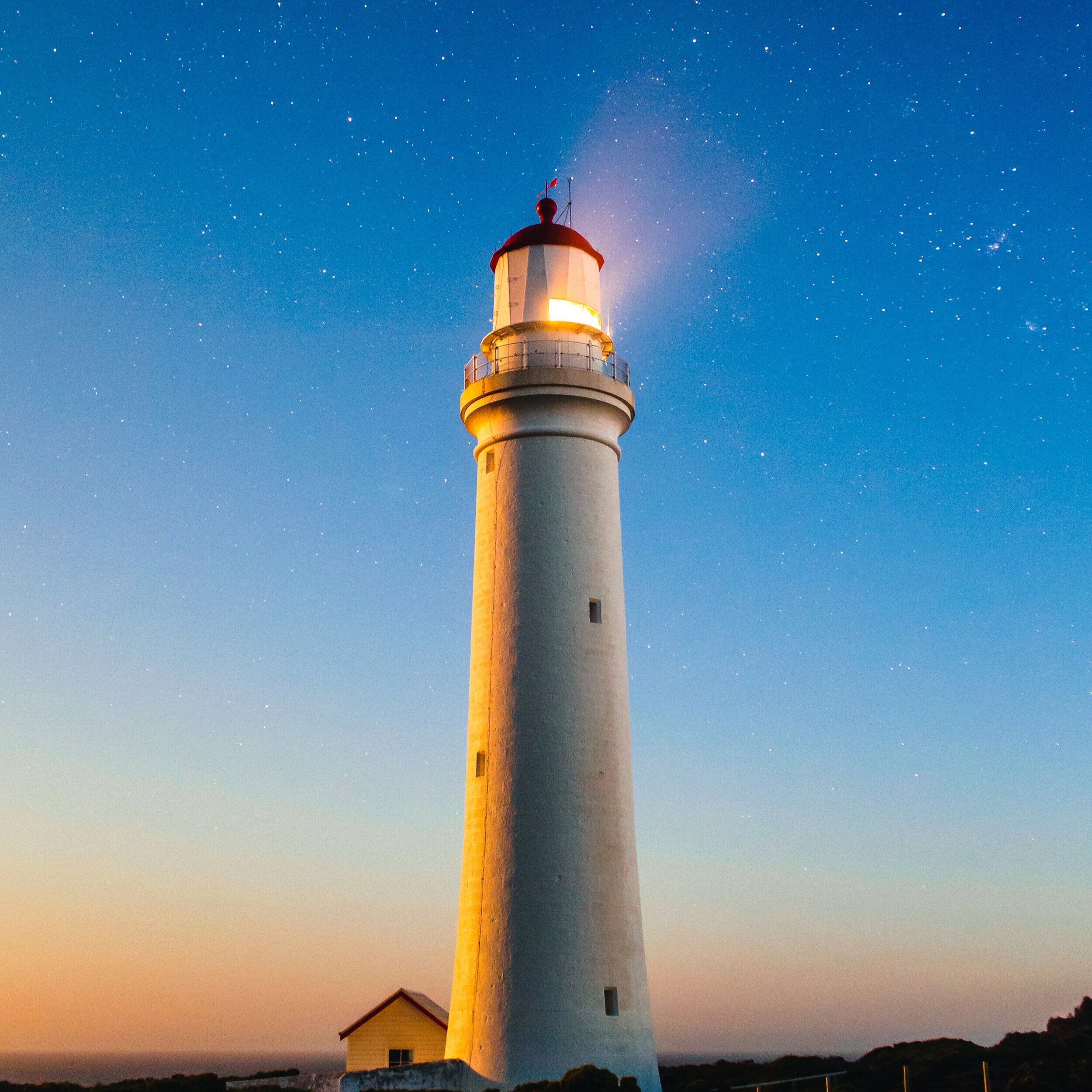 illuminated+lighthouse