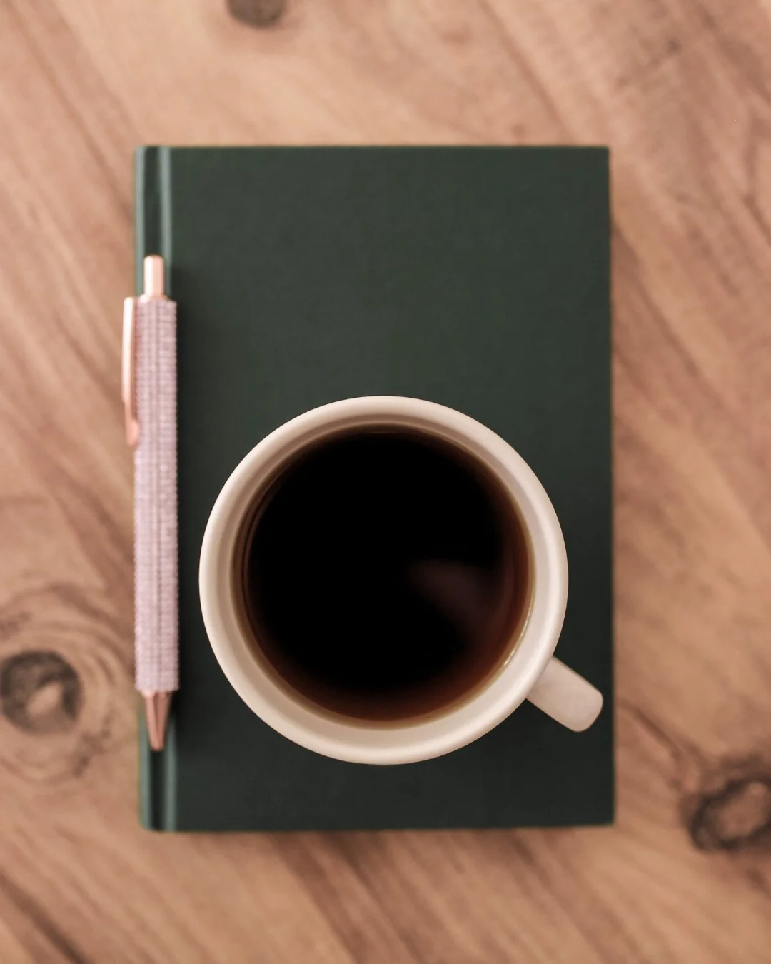 Before you pick colors or fonts, ask yourself:
&ldquo;What do I want people to feel when they interact with my brand?&rdquo;
Grounded? Inspired? Peaceful? Energized?
Feelings come first.
Design comes second.
And when you work in that order, everythin