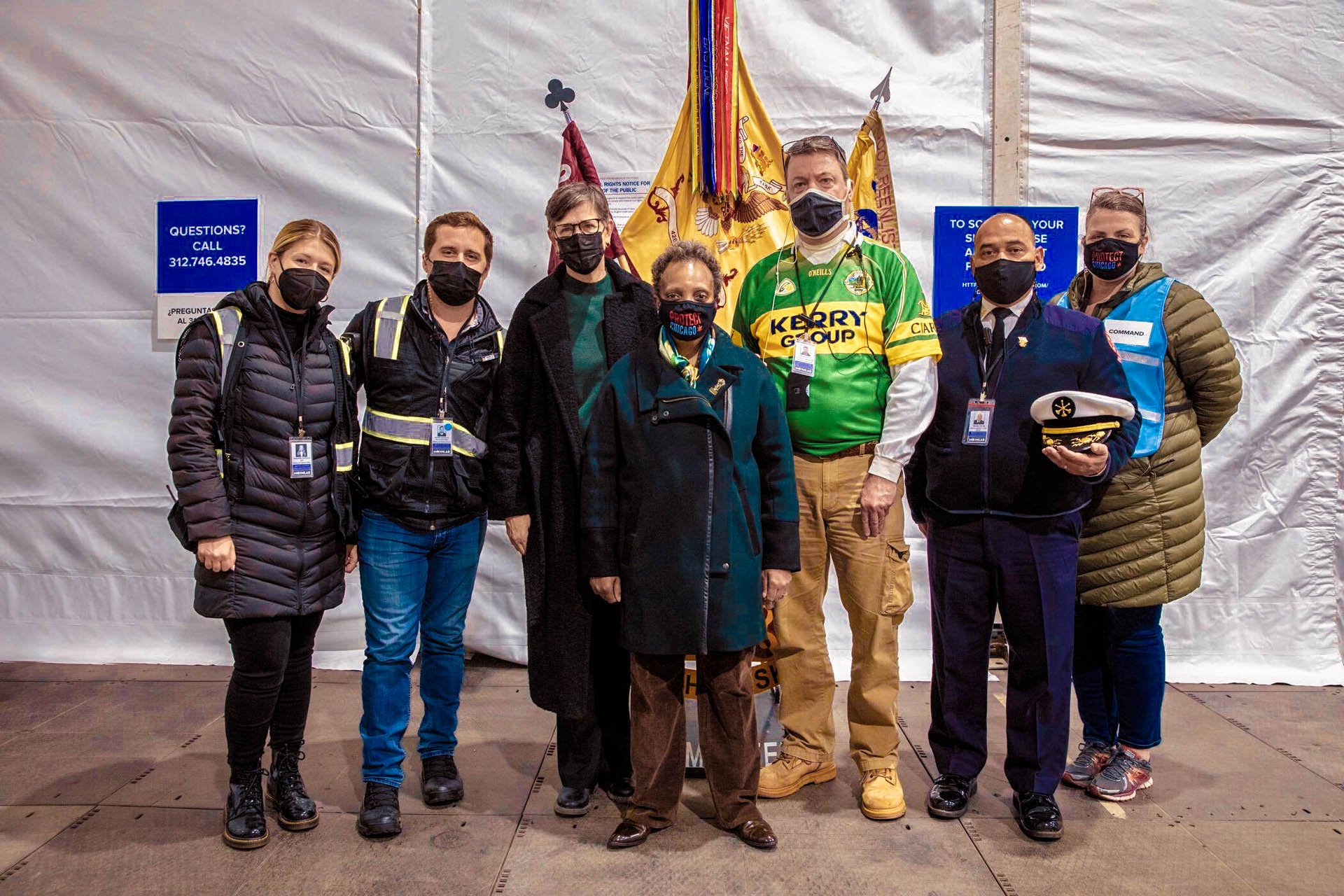 MoonLab team with Chicago City team at the United Center Vaccination Site