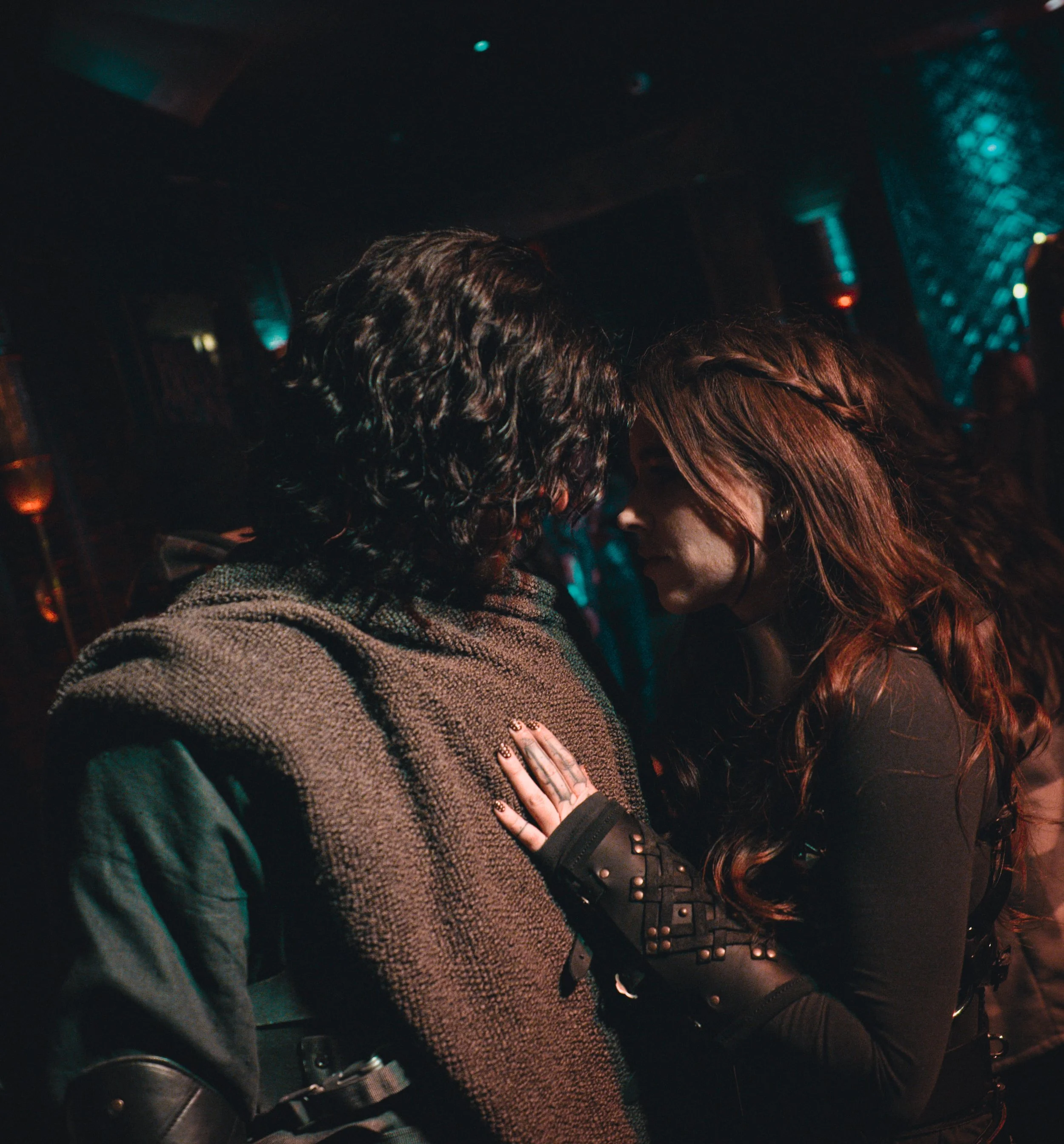 5_PODIUM BRIMSTONE.jpg