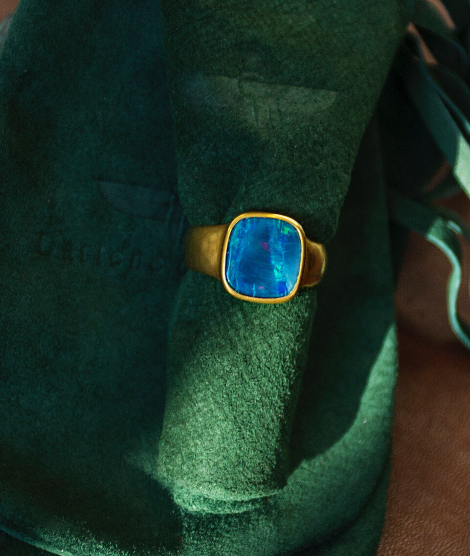 Mens 22k Gold Boulder Opal ring 