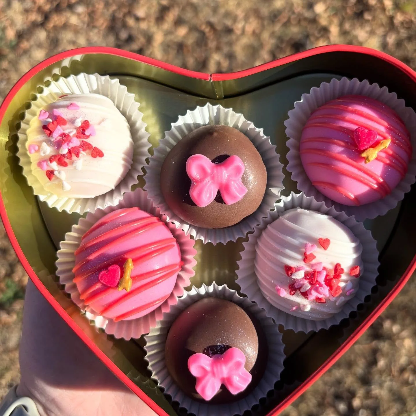 Valentines options are live! Head on over to my story highlights for how to order!💕💕💕