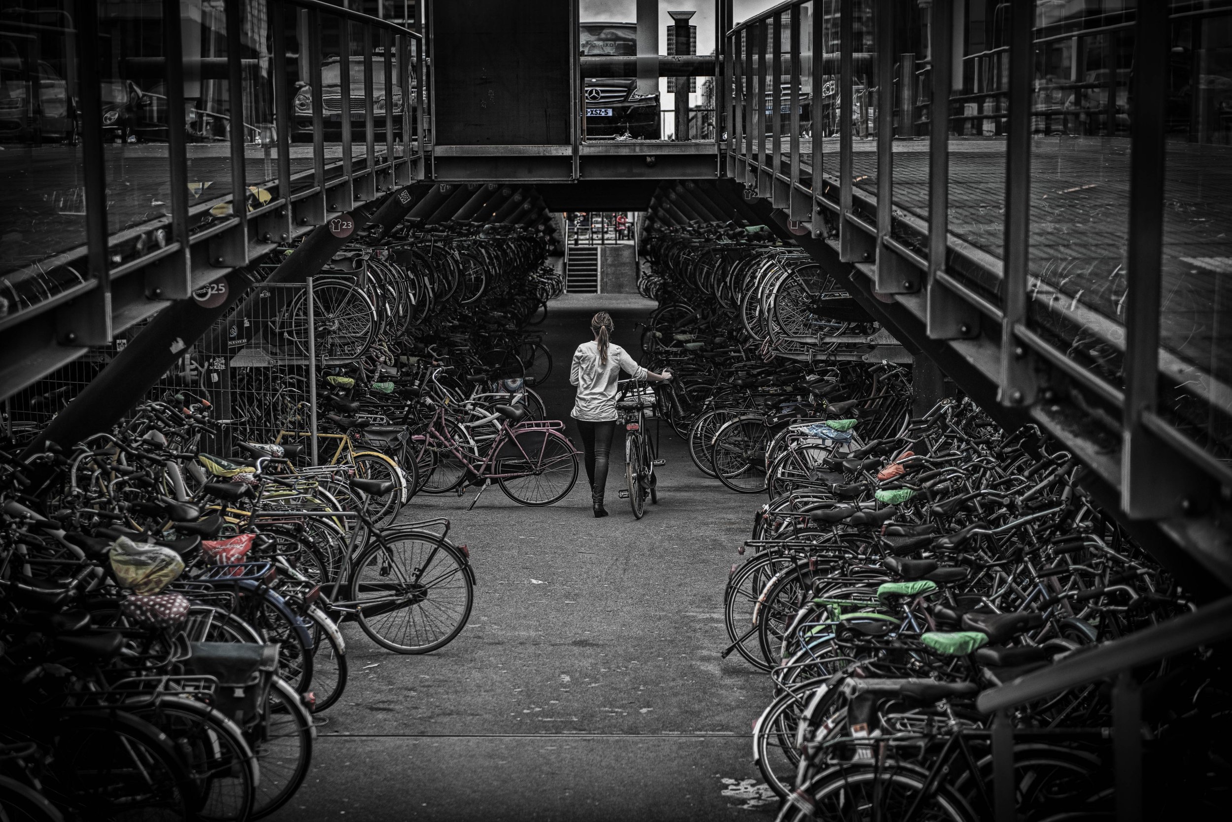 Bicycle_Garage_Amsterdam-2.jpg