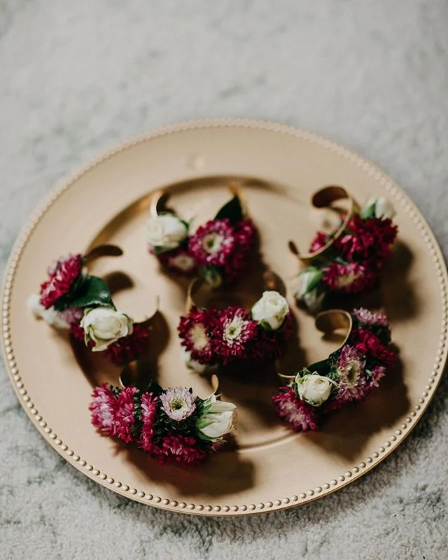 We love the tradition of corsages and boutonnières 💕 it’s nice to recognize those who are important to us on our wedding days.

These untraditional cuffs are really becoming a trend this year! What do you think?

#weddingflorist #westtexaswedding #lubbockweddingflorist #lubbockweddingcoordinator #realwedding #westtexaswedding #weddingcoordination #lubbockcaterer #weddingcaterer #letusserveyou