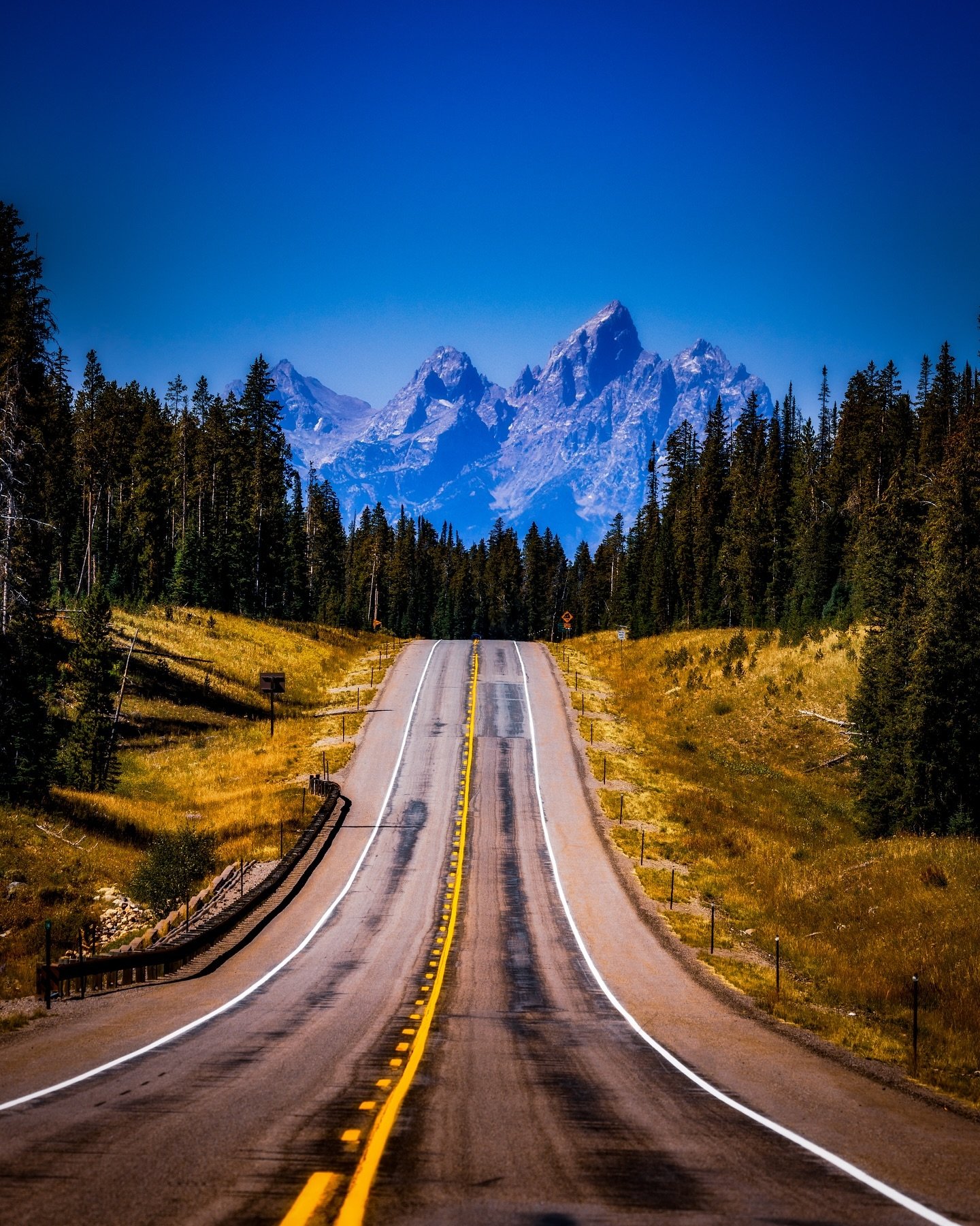 Absolutely love this drive&hellip;  #teton #tetons #grandtetonnationalpark #dreamdrive #theview #thedrive