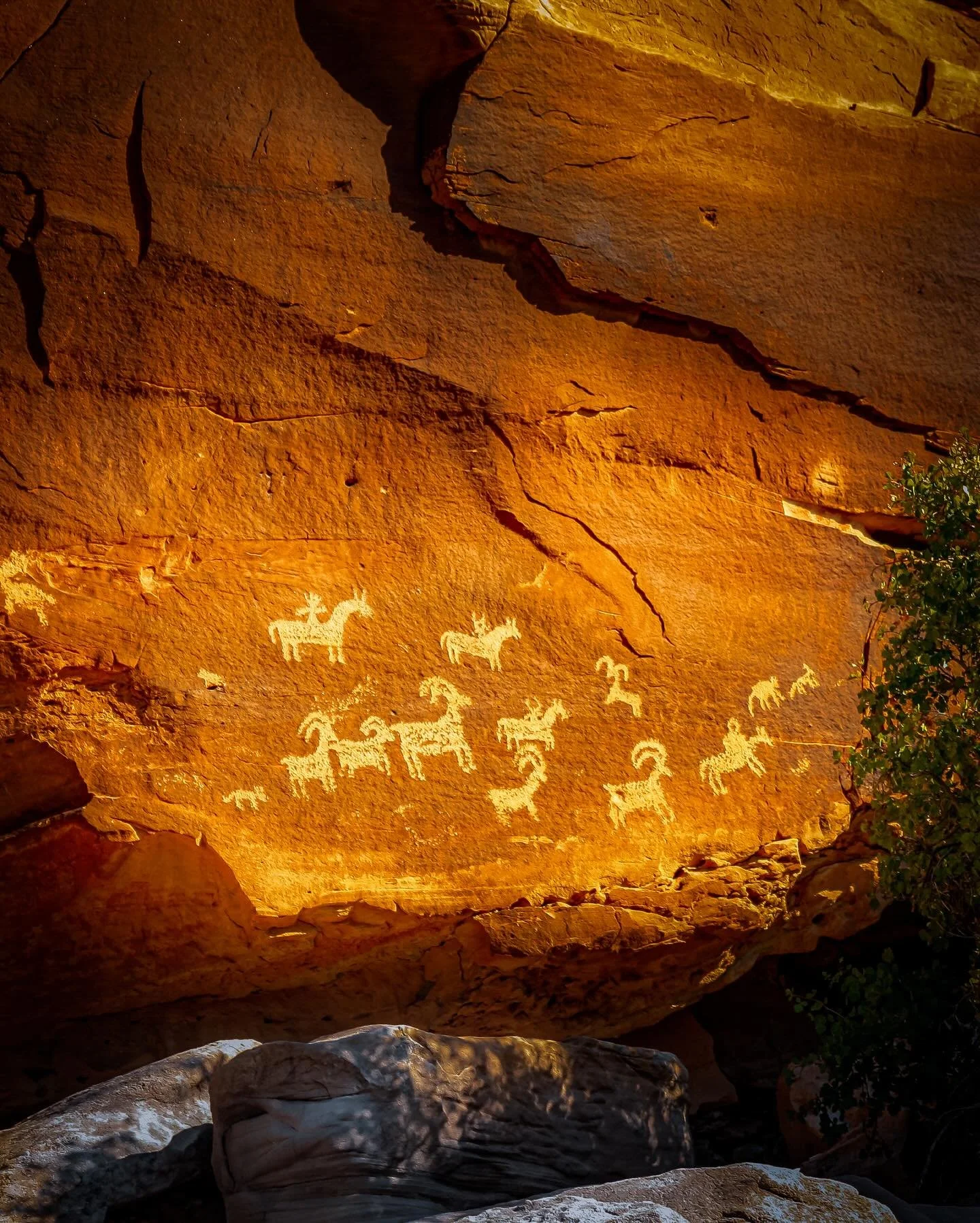 There is a story here&hellip; #story #nativeamericanhistory #nativeamericans #desert #sacredground