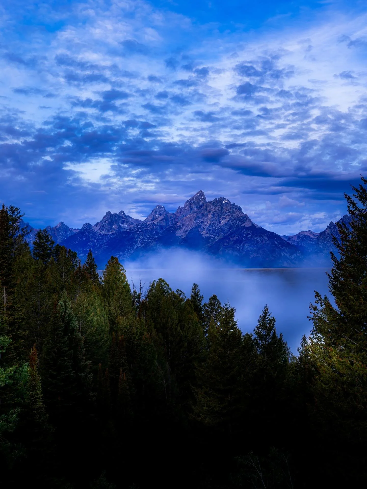 Teton blue hour &hellip; #bluehour #teton #grandtetonnp #wyoming #wyomingphotographer