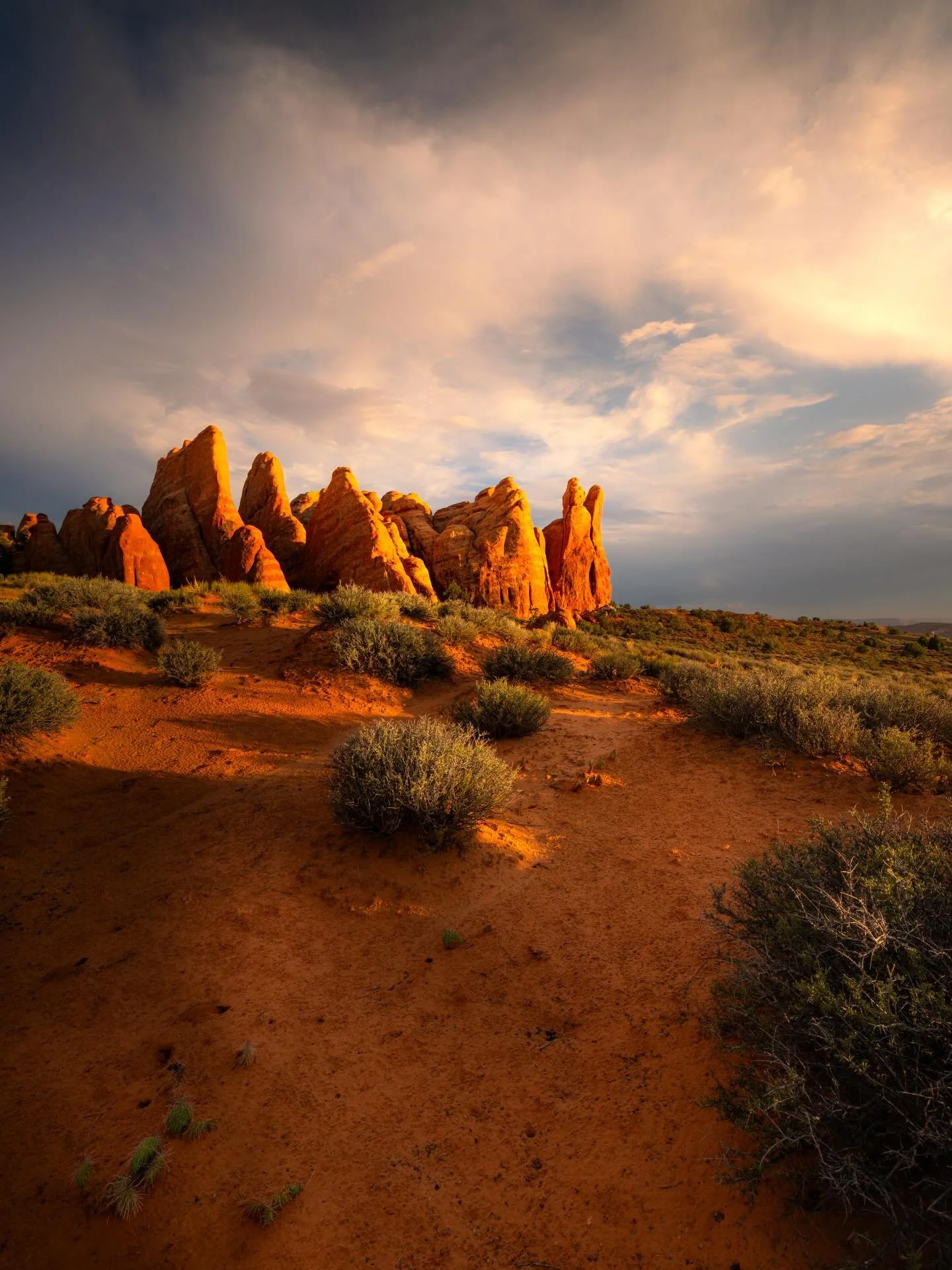 I&rsquo;ve been seeing people joke about ghosting lately.

Laughing about it.
Bragging about it.
Like disappearing on someone is some kind of power move.

It&rsquo;s not.

I&rsquo;m not going into details, but it happened to me recently. And I&rsquo;