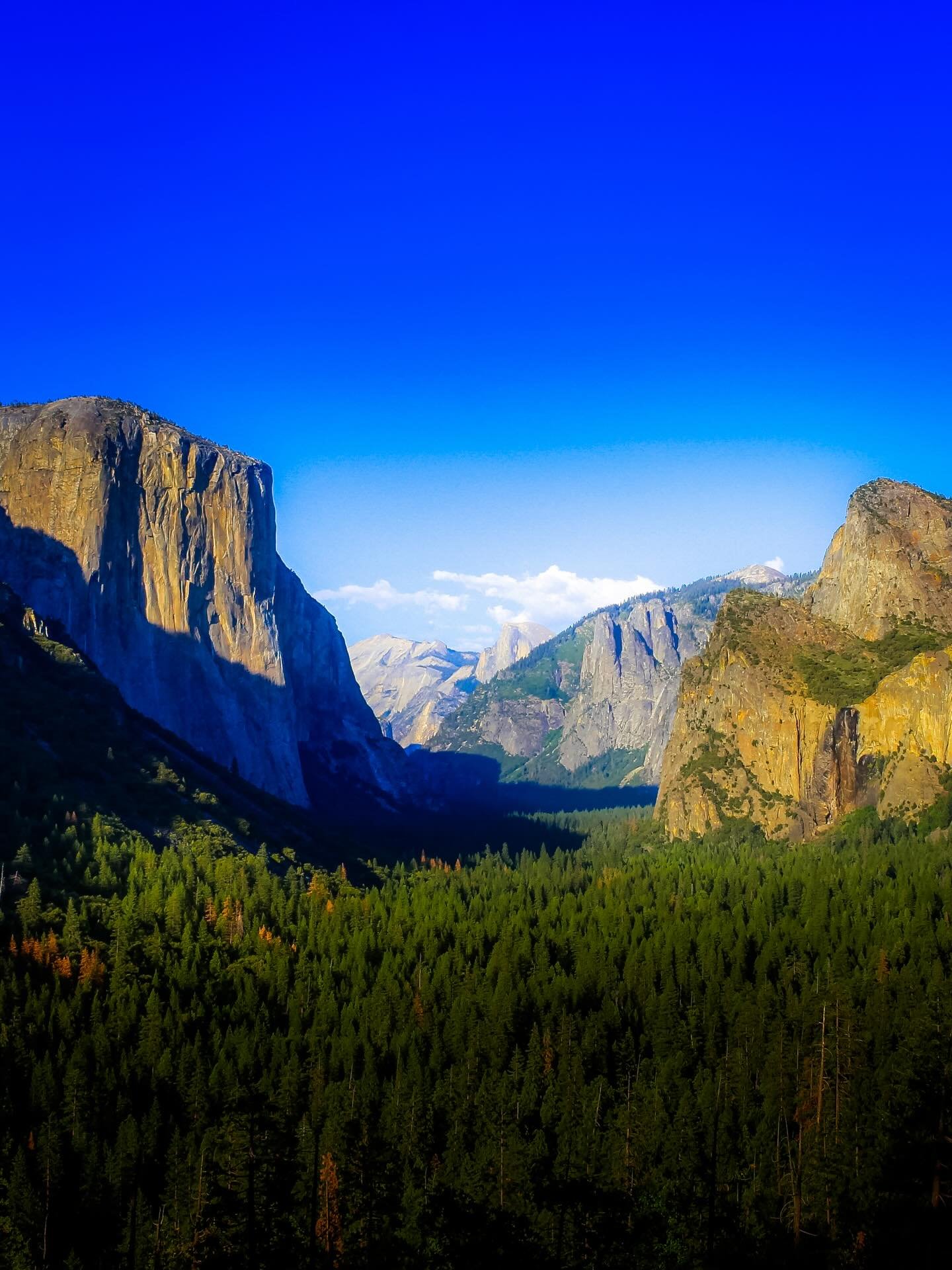 One of the absolute best views in the world .  This view is what started my whole nature photography career&hellip; #tunnelview #yosemite #yosemite_national_park #yosemitevalley #california