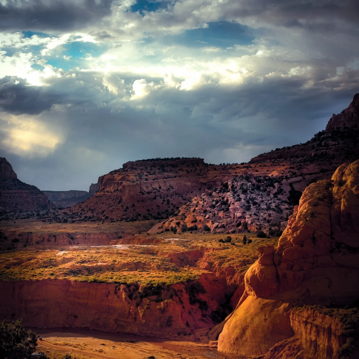 Desert mornings are better when you are in a great place, with great people .. #desert #arizona #navajo #navajonation