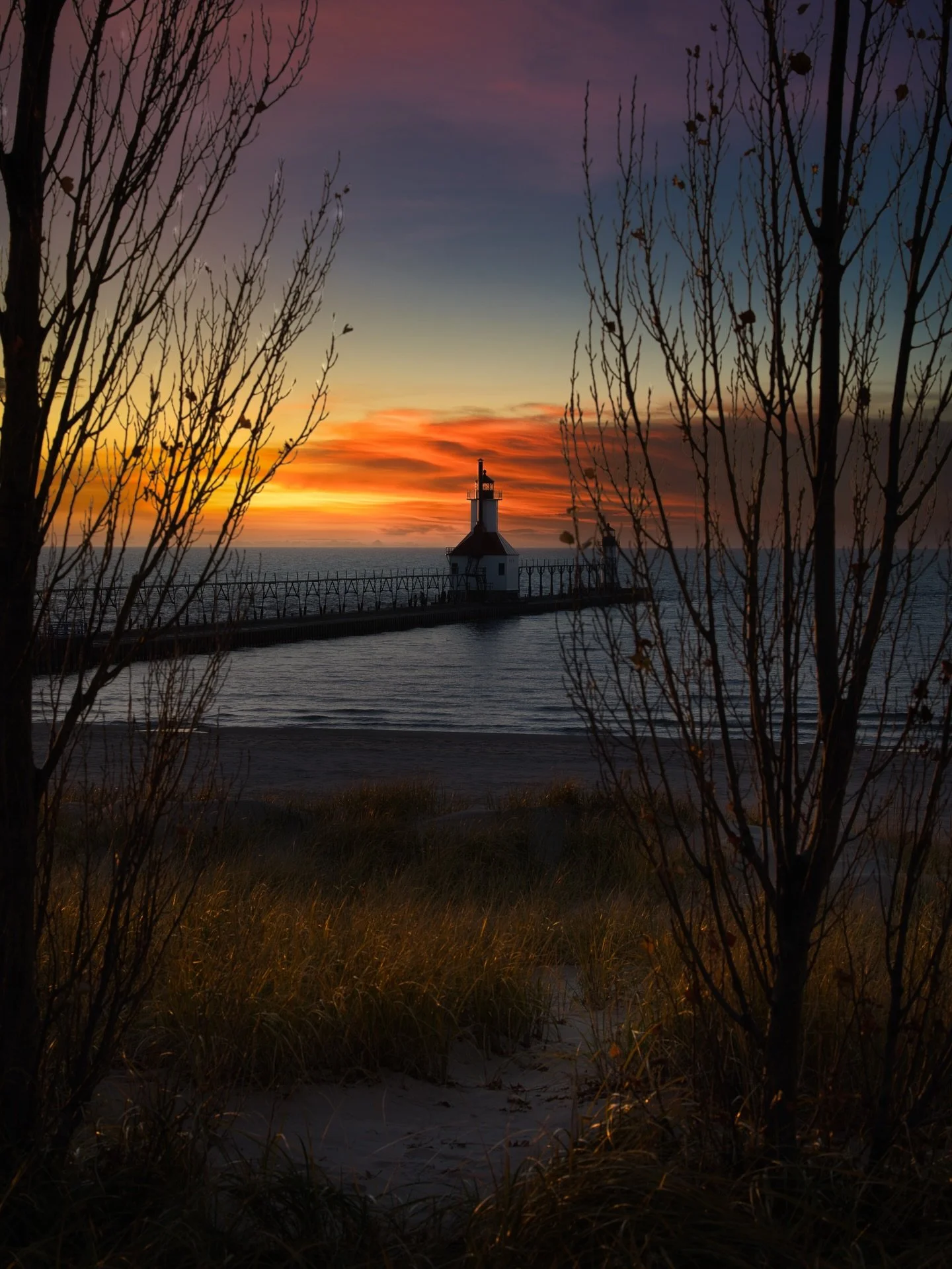 Springtime Lake Michigan sunsets .. I&rsquo;m always drawn back to this spot .. #sunset #lakemichigan #greatlakes