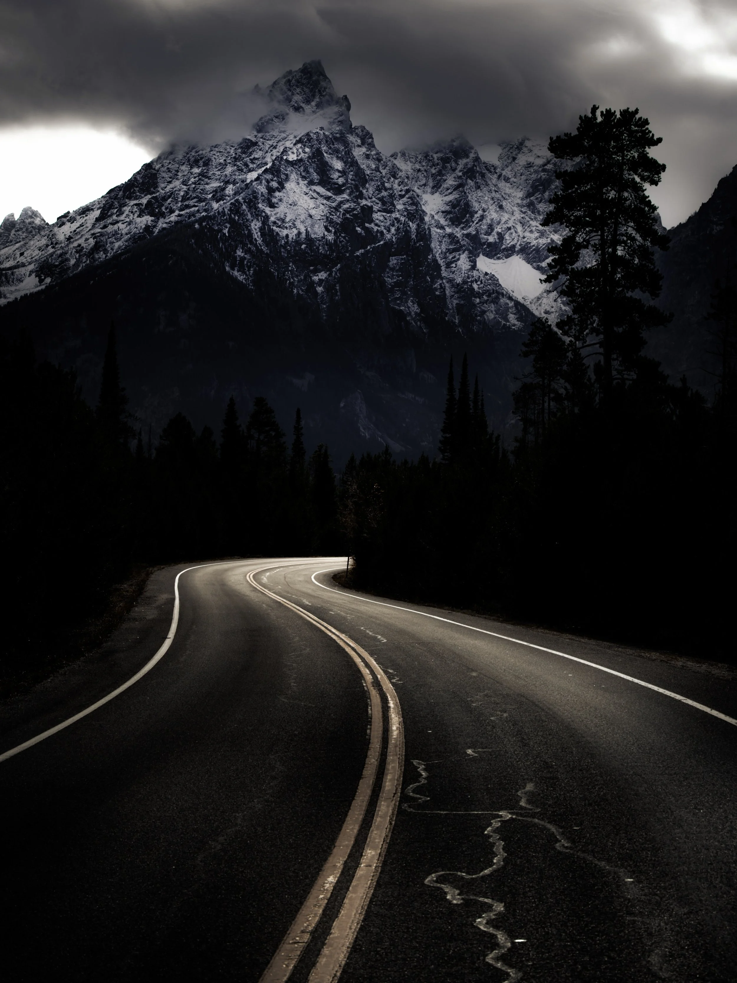 A good photograph is knowing where to stand.  #wyoming #wyomingphotographer #roadtoheaven