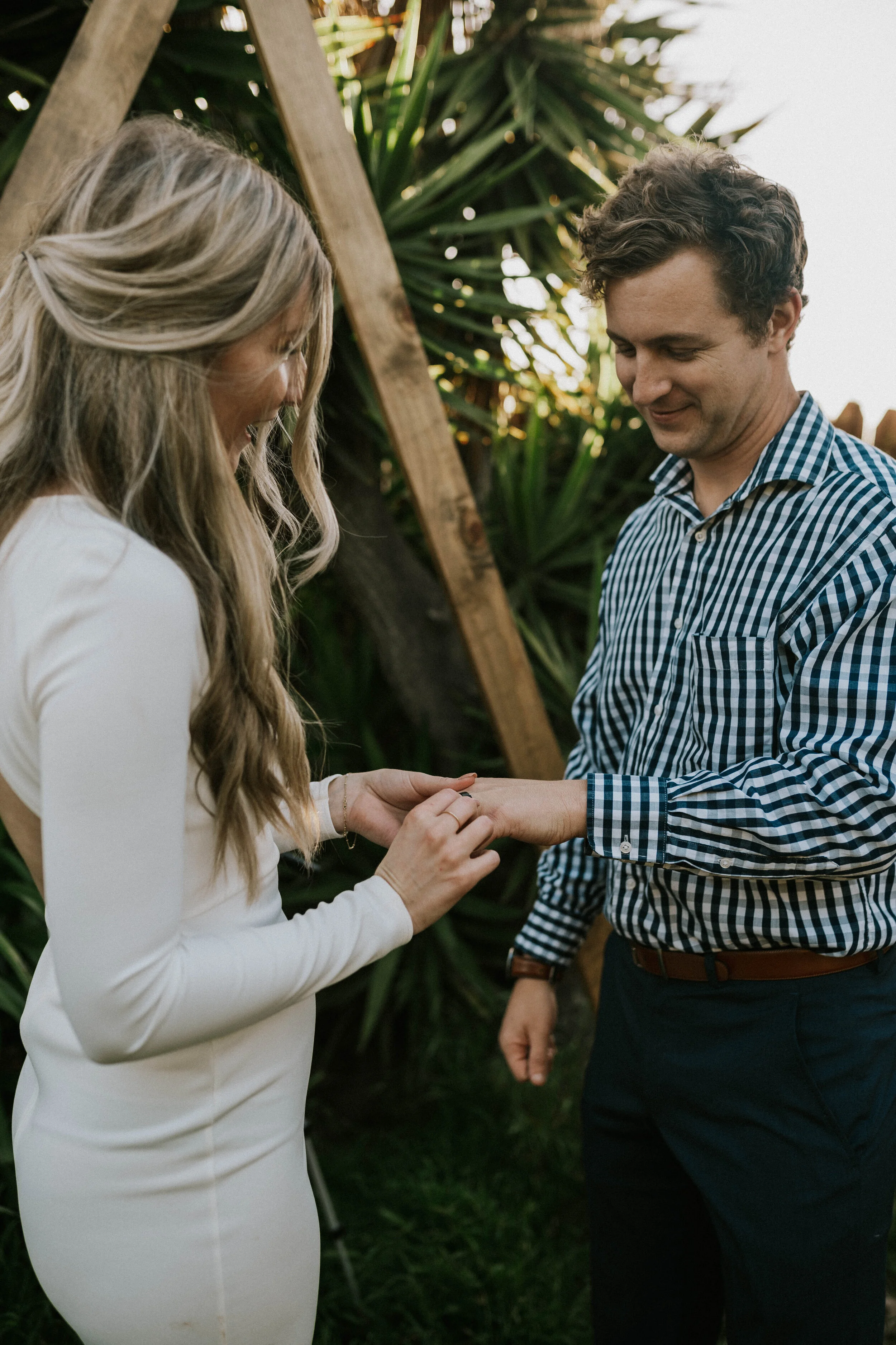 backyard-wedding-elopement-ideas-ceremony-details-and-ideas-ali-brian-photos-lauren-turner-photography-adventure-elopement-intimate-wedding-photography-san-diego-southern-california-07714.jpg