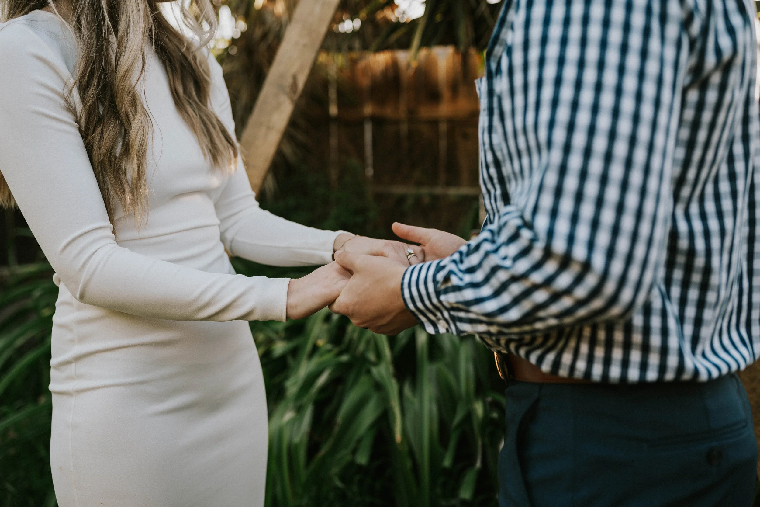 backyard-wedding-elopement-ideas-ceremony-details-and-ideas-ali-brian-photos-lauren-turner-photography-adventure-elopement-intimate-wedding-photography-san-diego-southern-california-07720.jpg
