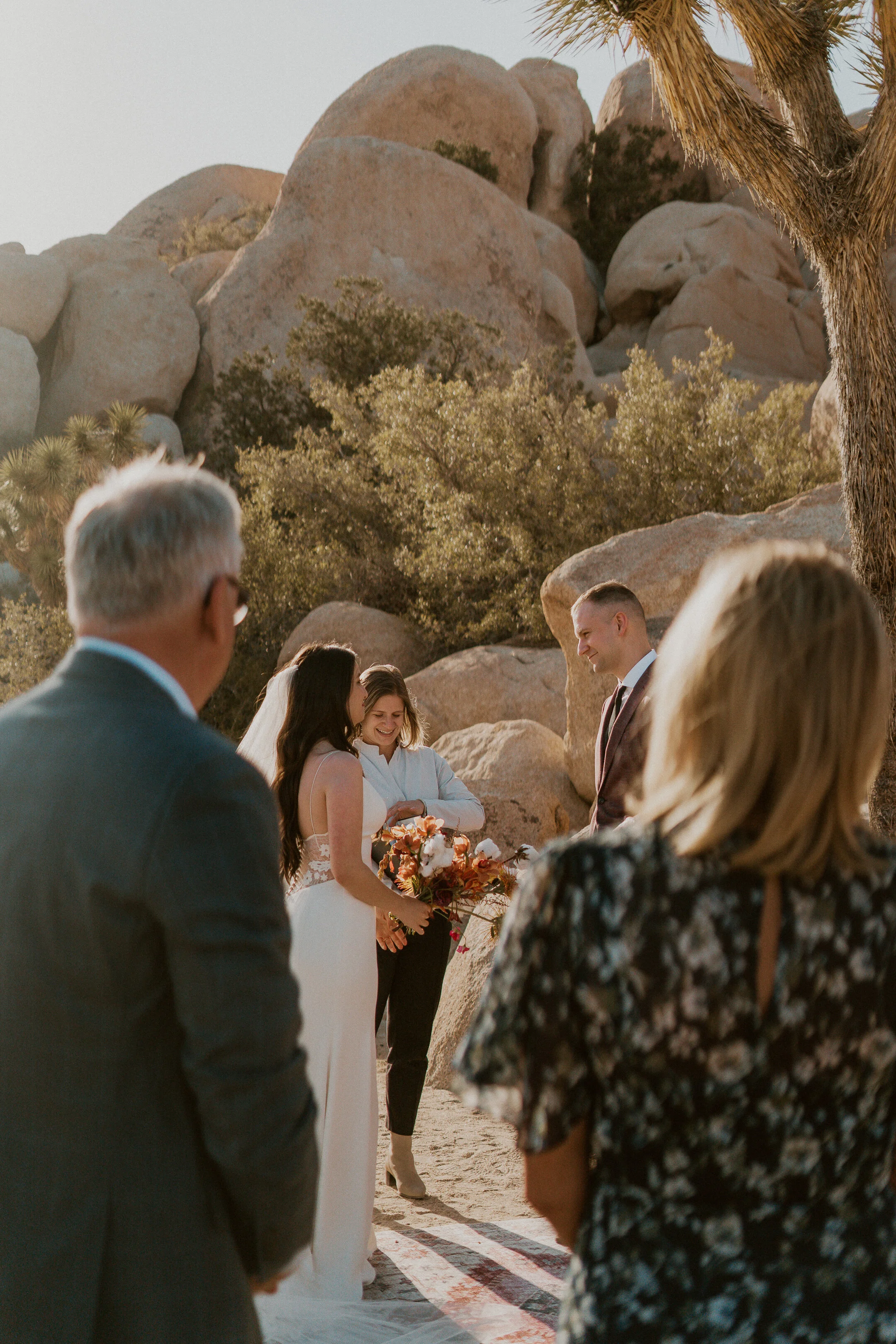 ale-cam-joshua-tree-national-park-elopement-lauren-turner-photography-01489.jpg