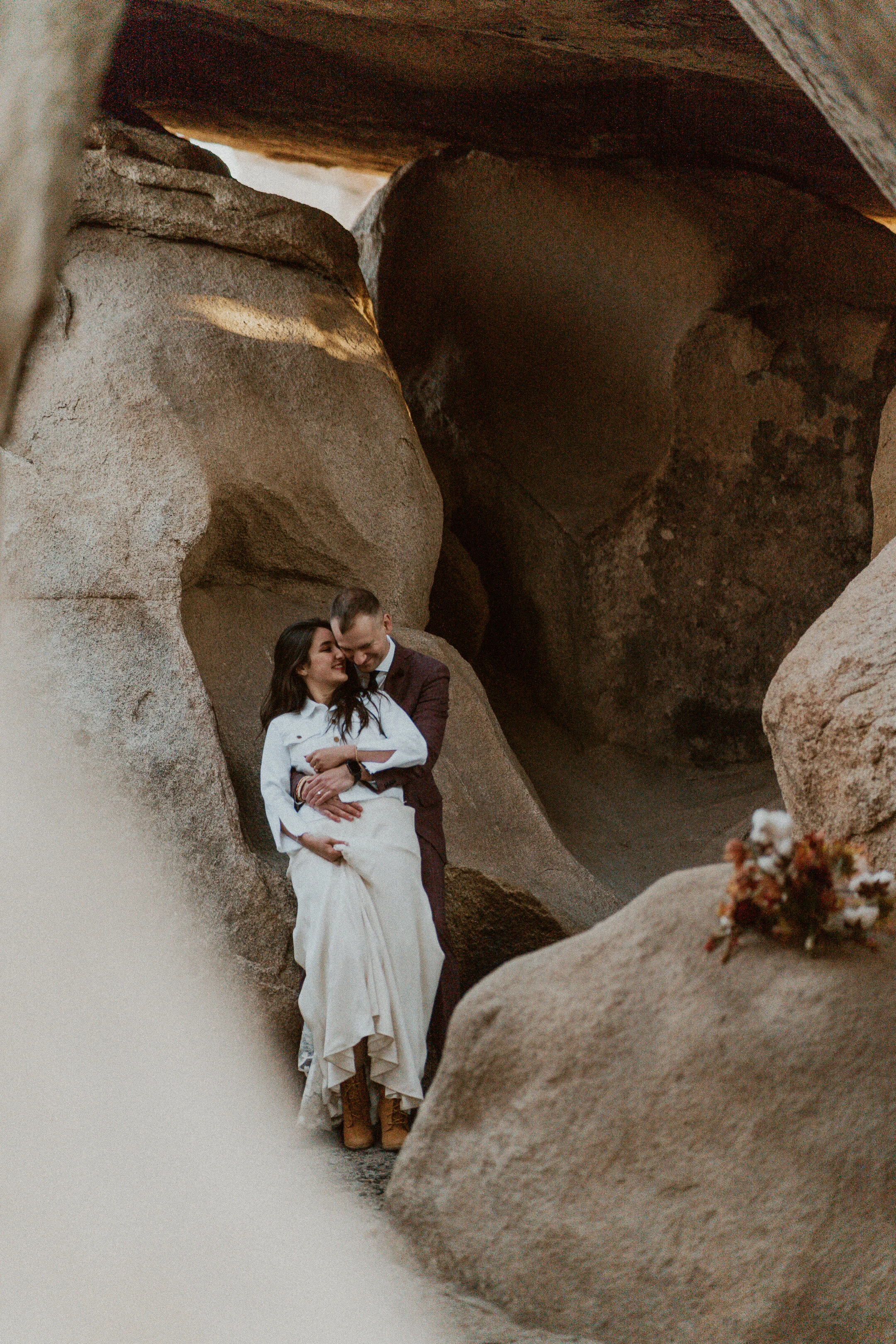 ale-cam-joshua-tree-national-park-elopement-lauren-turner-photography-09913.jpg