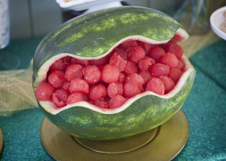 DIY-Mermaid-Party-Watermelon-Clam.jpeg