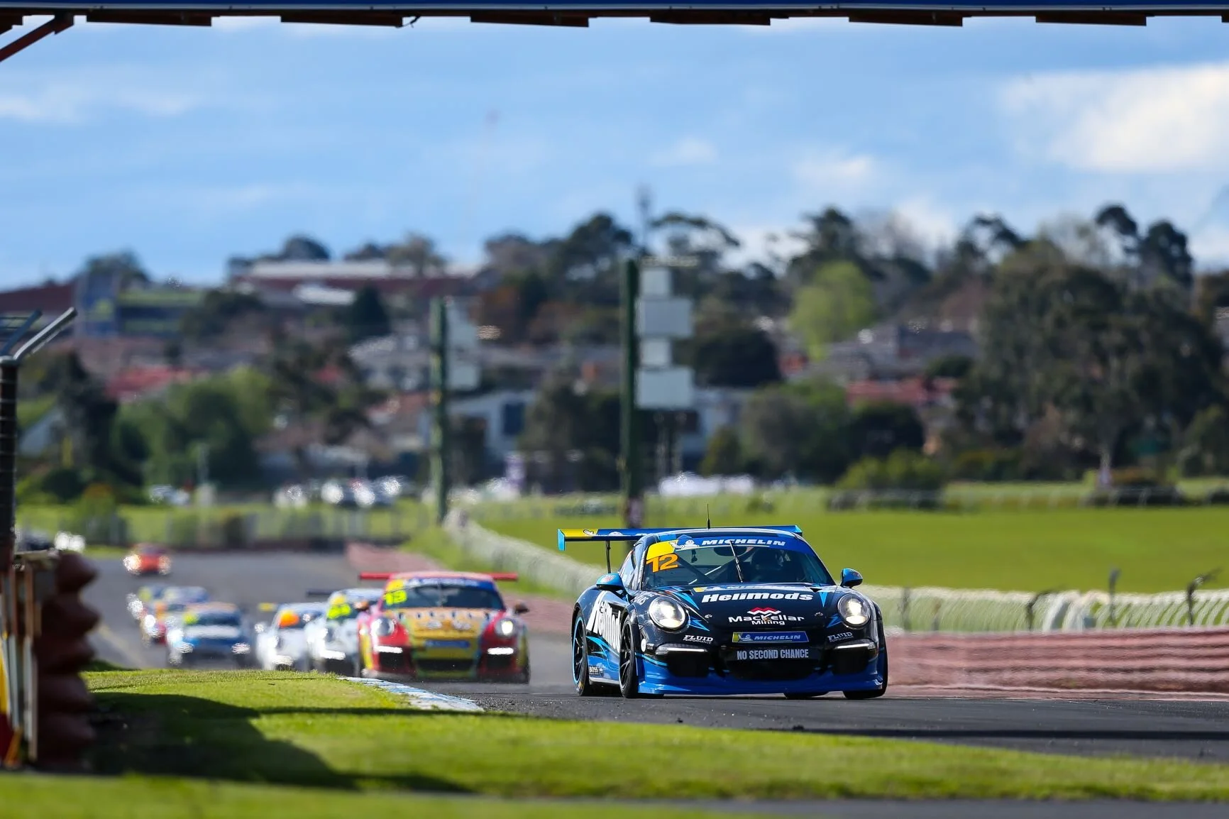 Lap records tumble as Jones sets pace in Michelin GT3 Cup Challenge