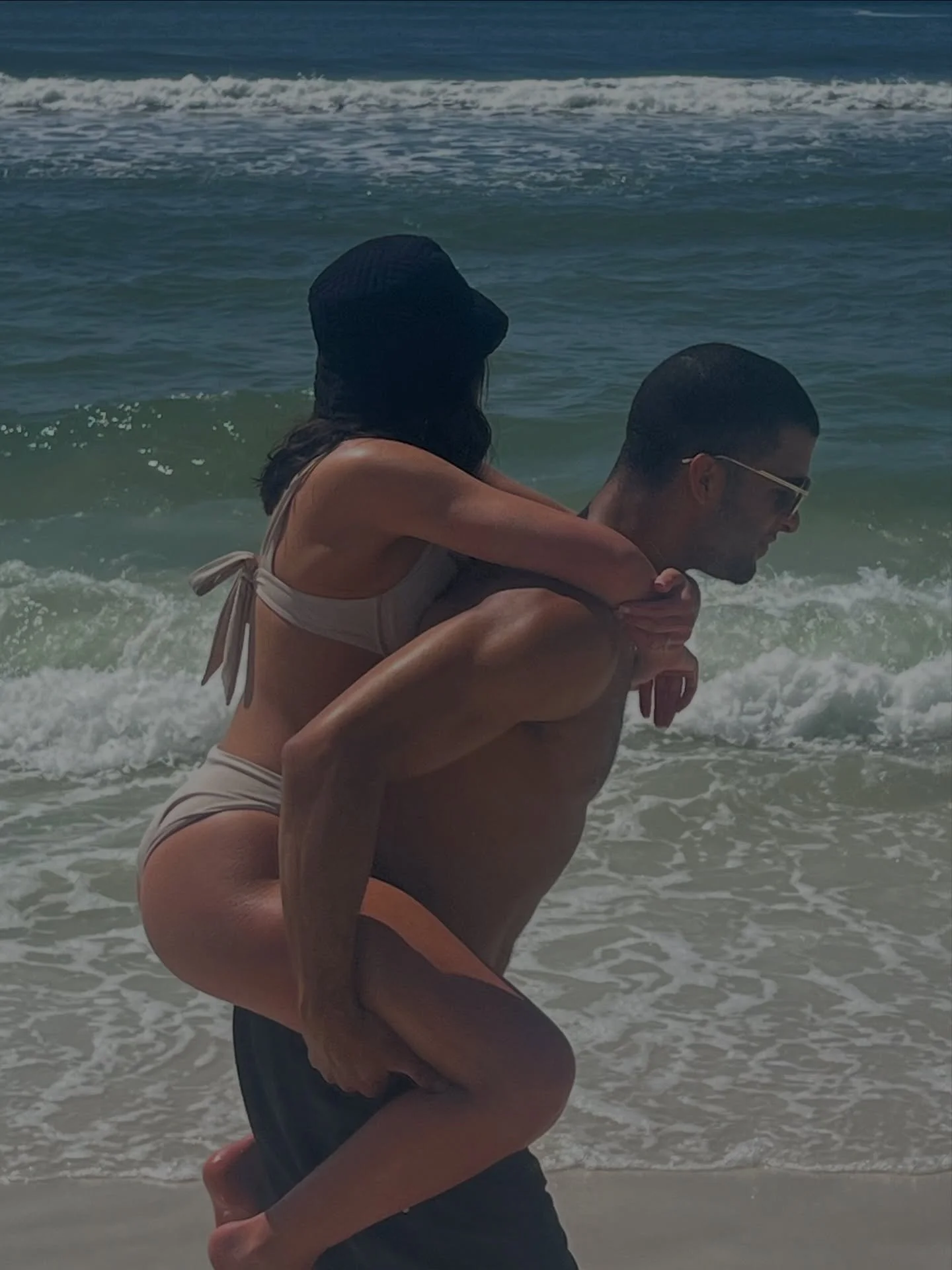 Raise your hand if you&rsquo;re in need of a baecation